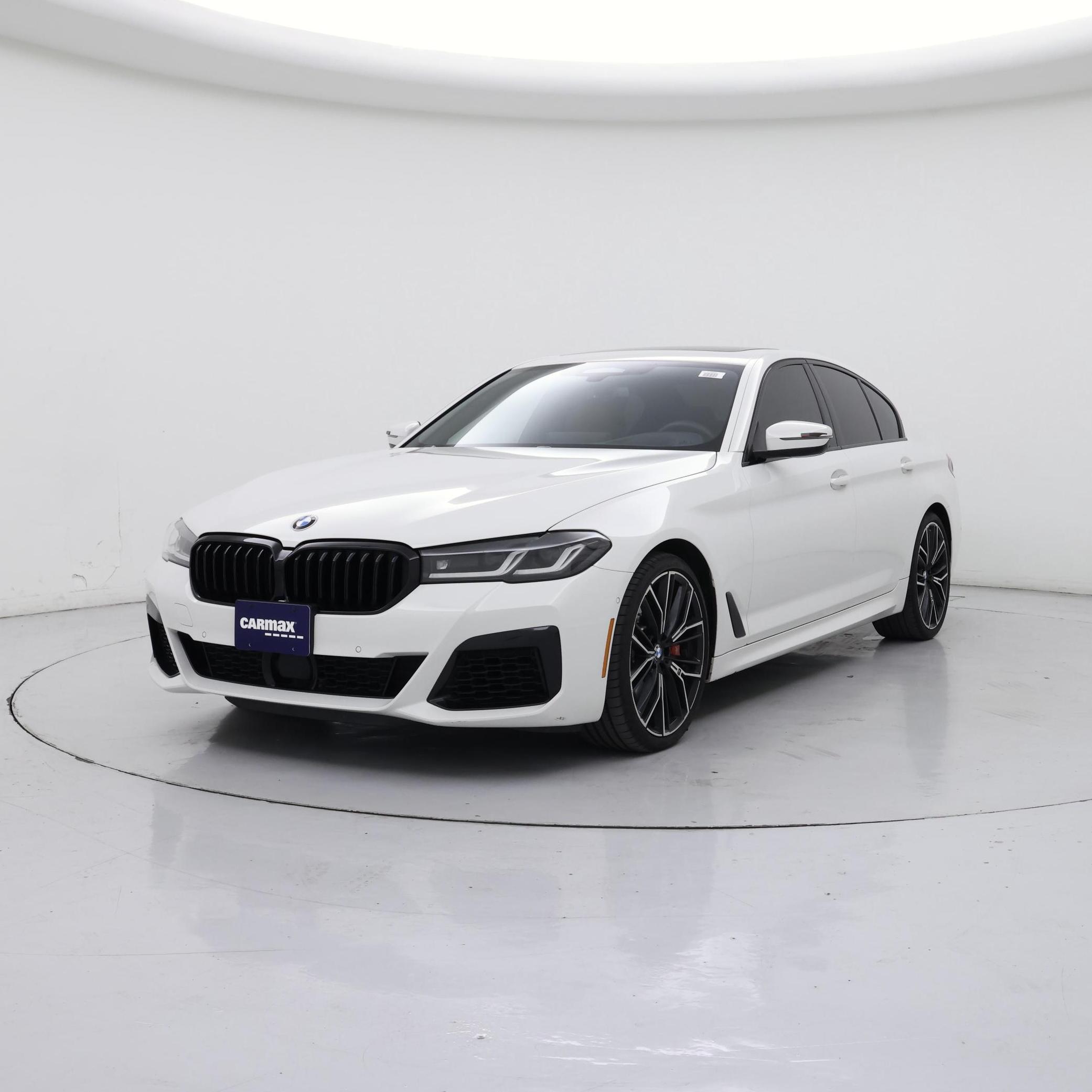 Thumbnail: 2023 BMW 5 Series - 4