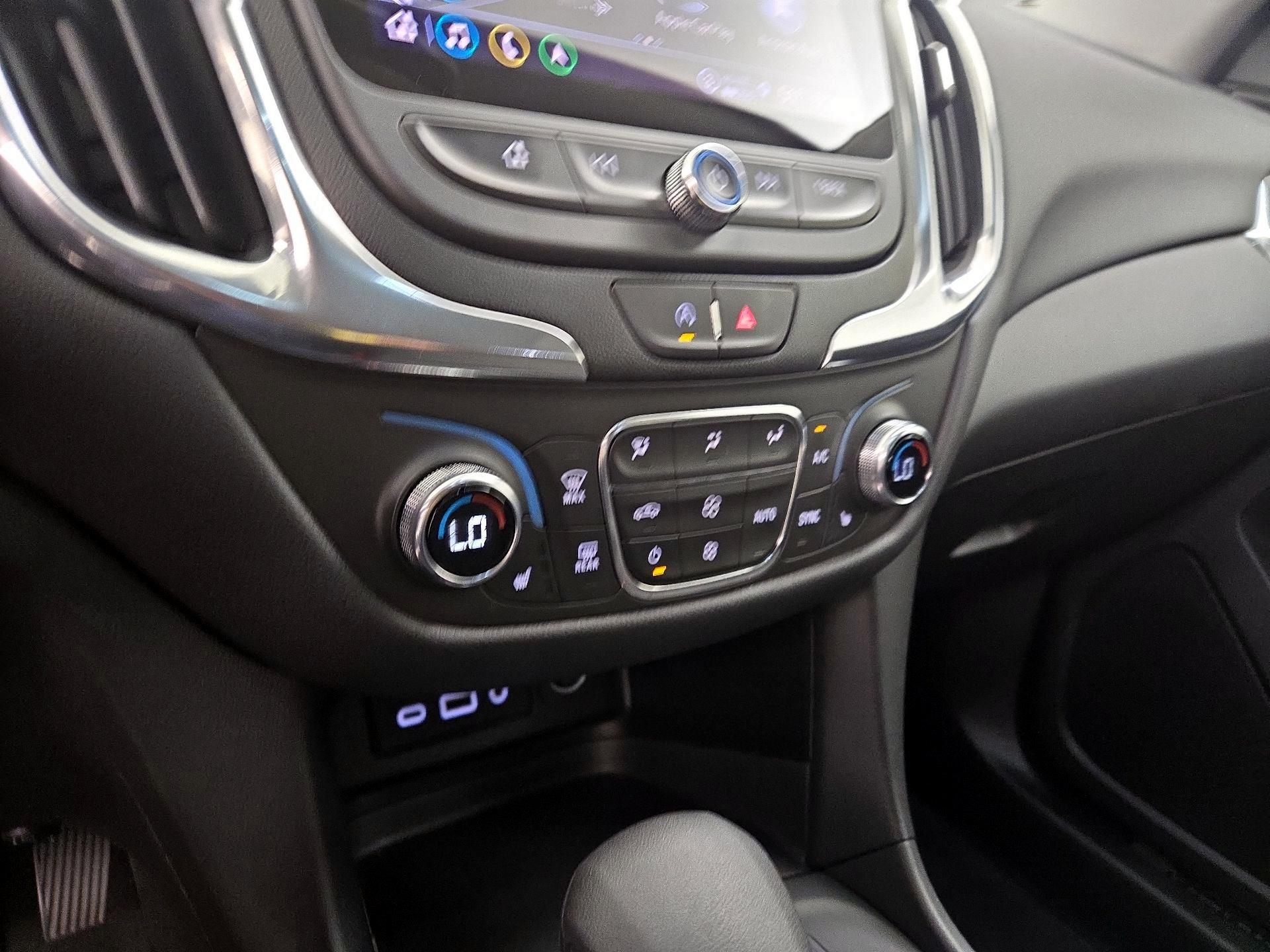 Thumbnail: 2022 Chevrolet Equinox - 16