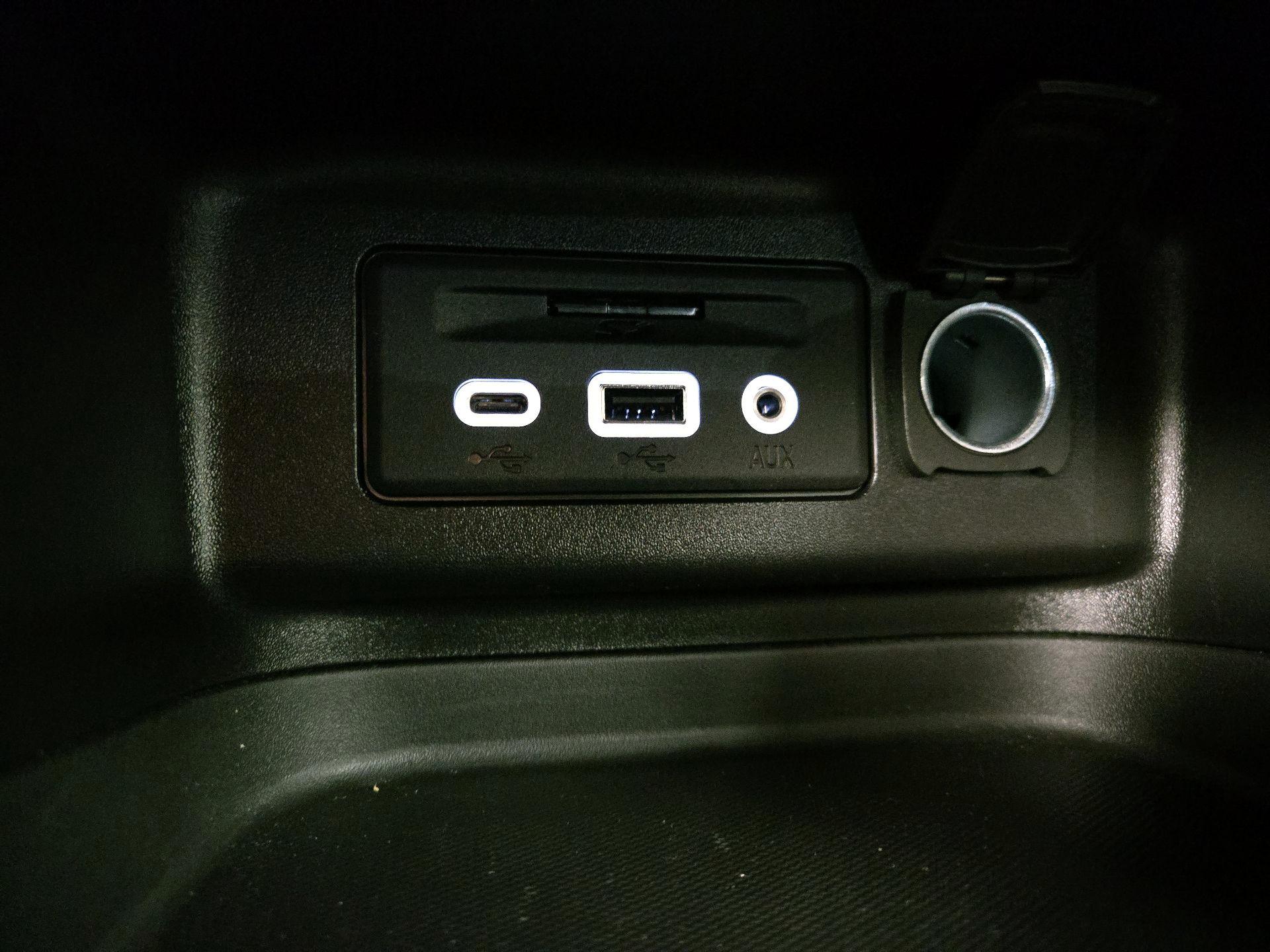 Thumbnail: 2022 Chevrolet Equinox - 18