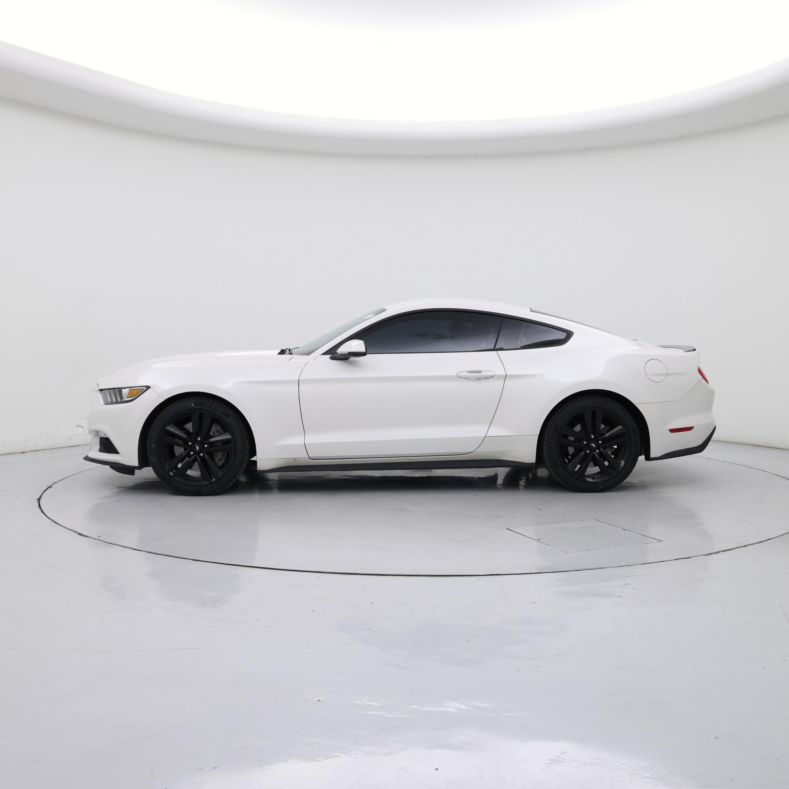 Thumbnail: 2017 Ford Mustang - 3