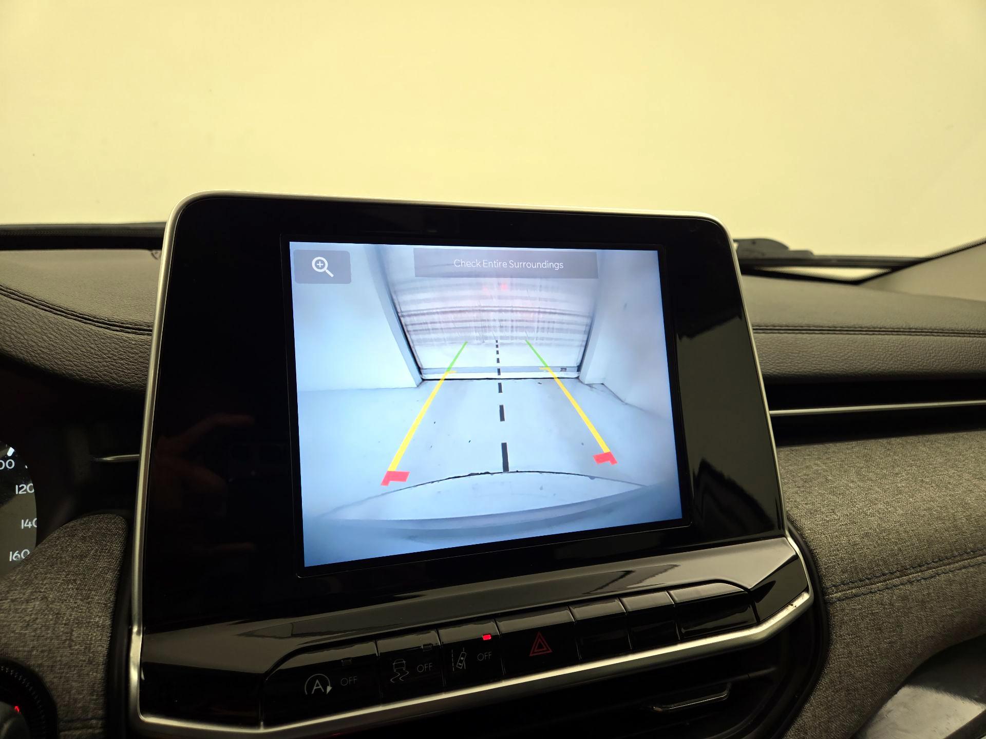 Thumbnail: 2022 Jeep Compass - 14