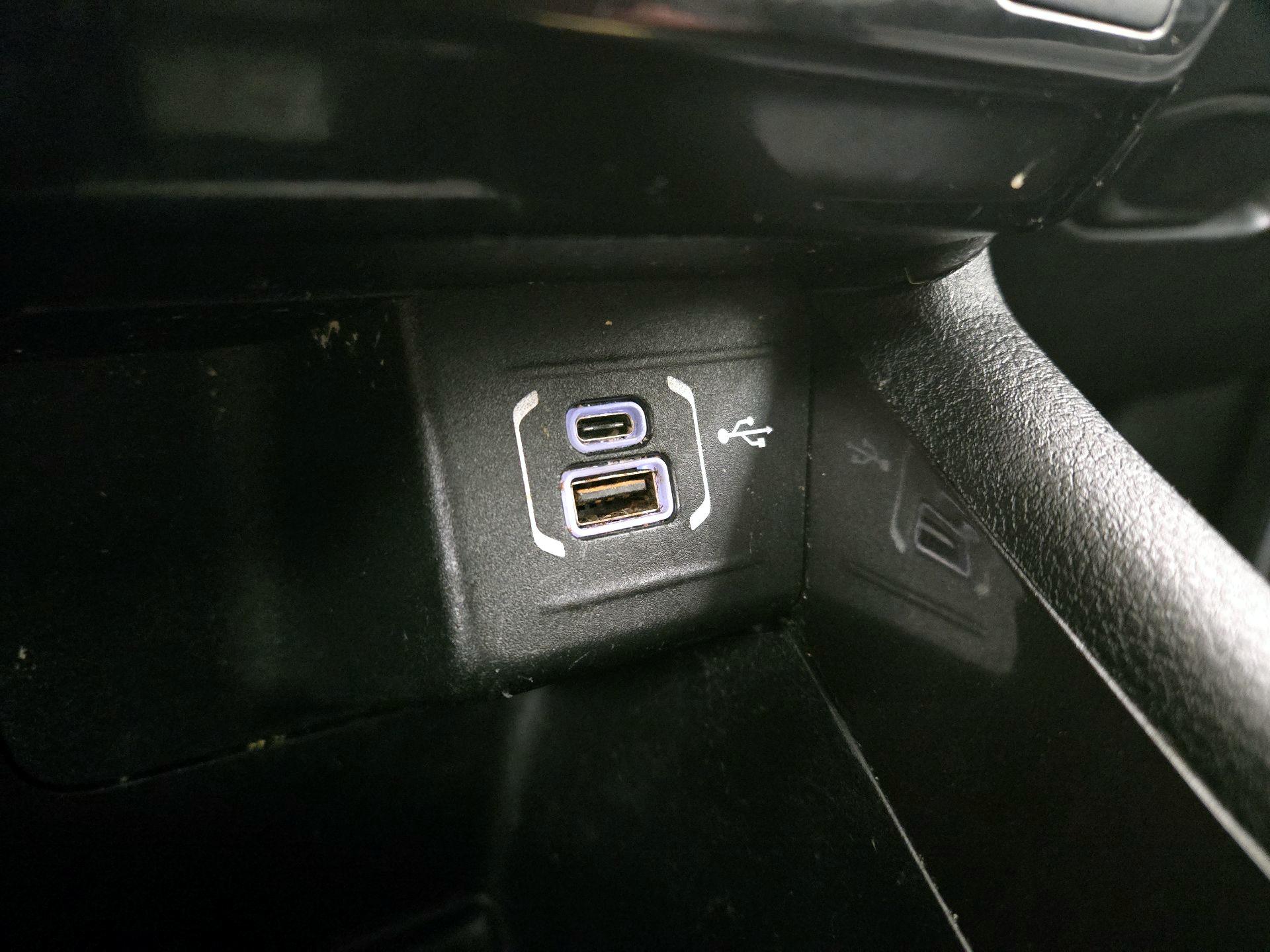 Thumbnail: 2022 Jeep Compass - 18