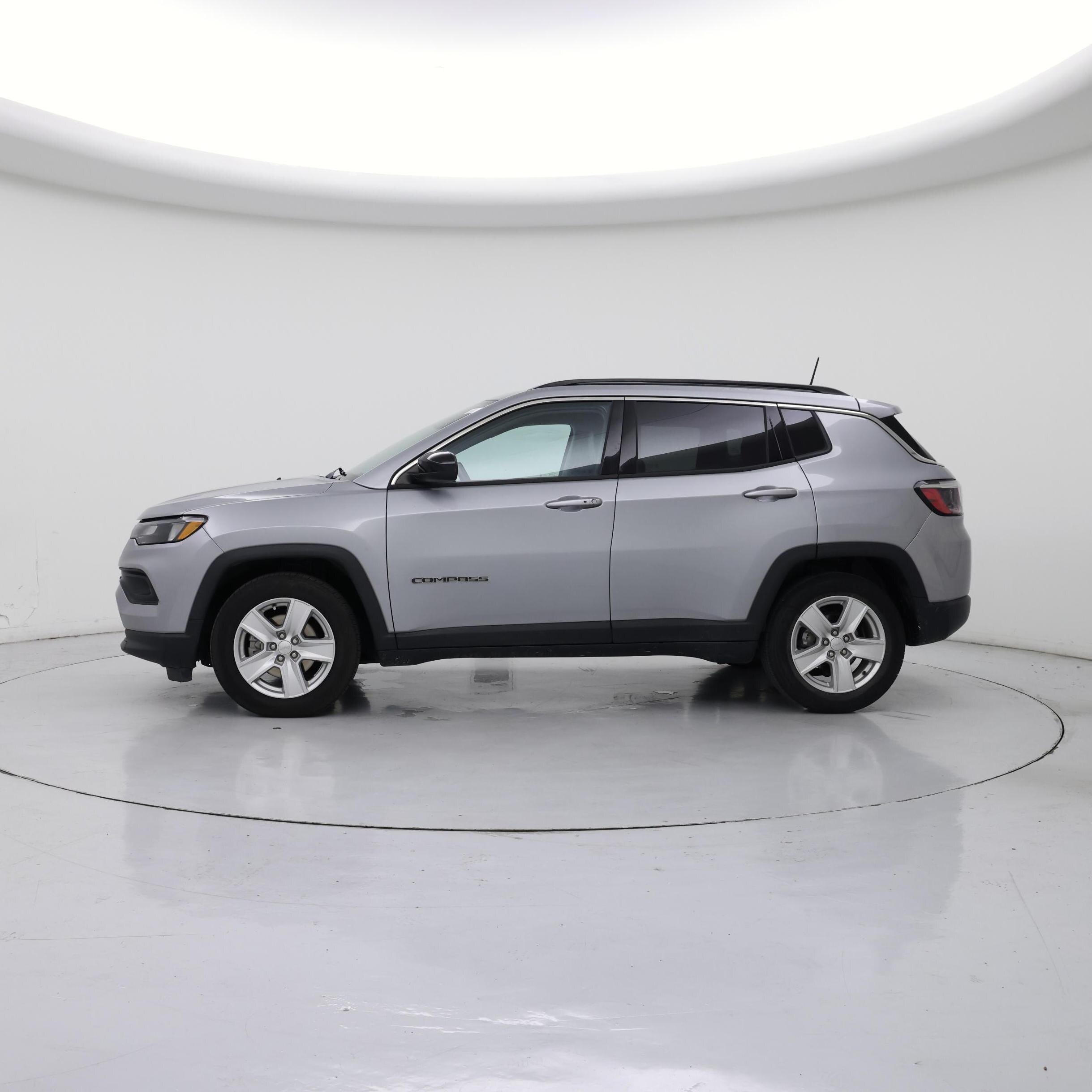 Thumbnail: 2022 Jeep Compass - 3