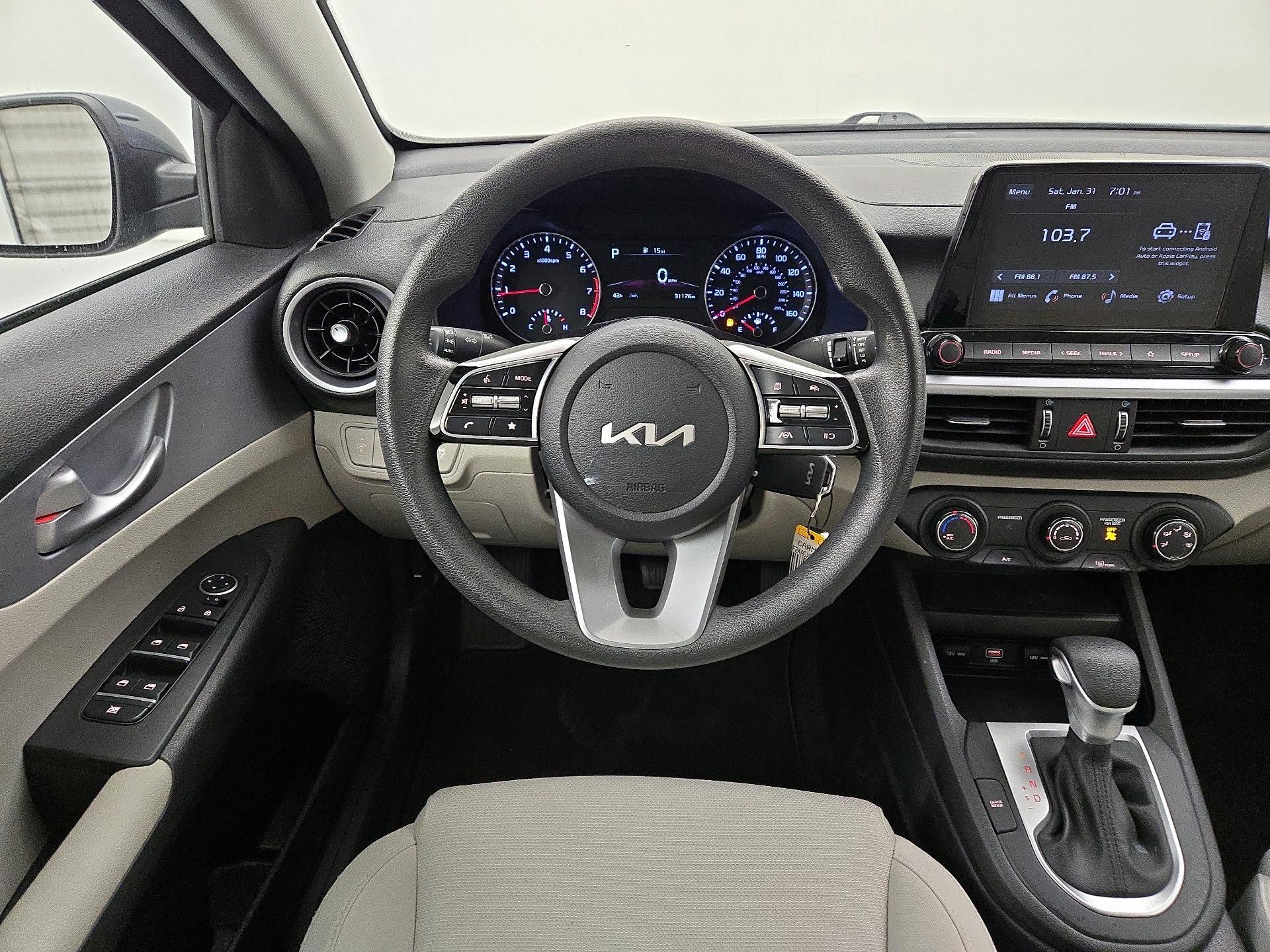 Thumbnail: 2023 Kia Forte - 10