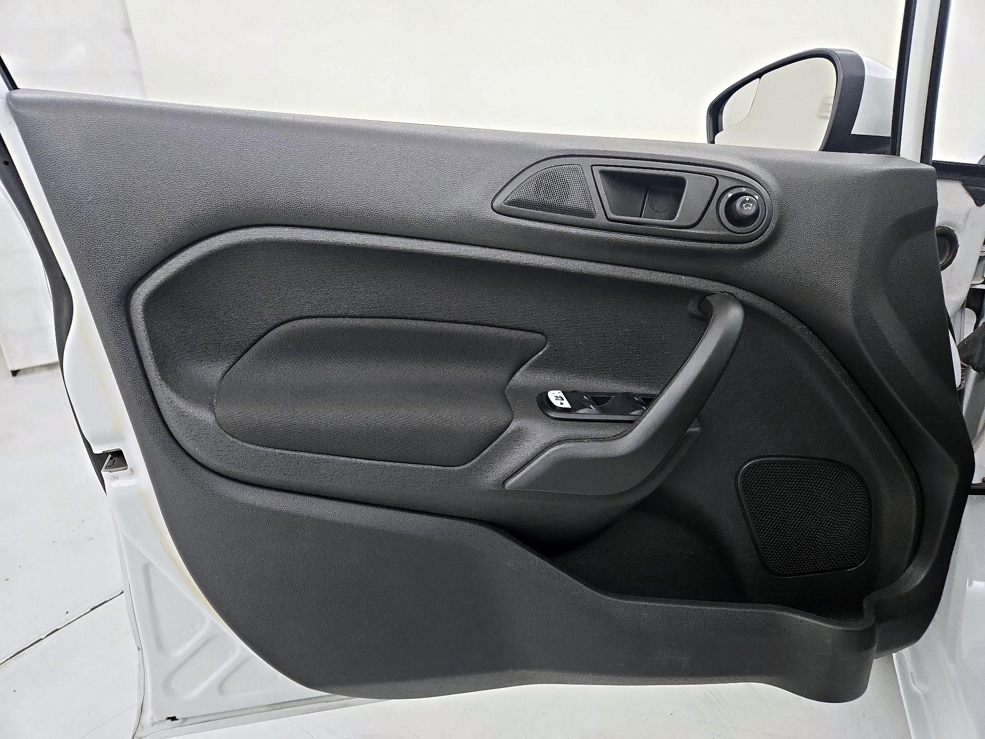 Thumbnail: 2019 Ford Fiesta - 12