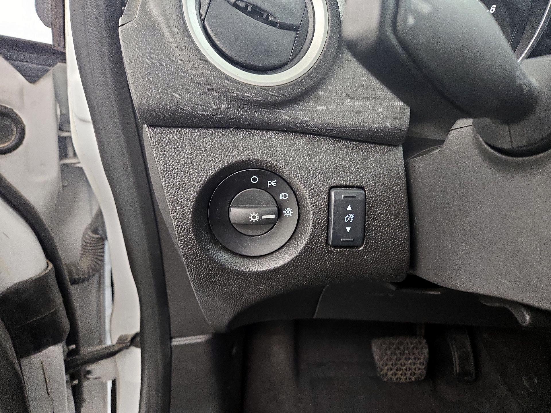 Thumbnail: 2019 Ford Fiesta - 13