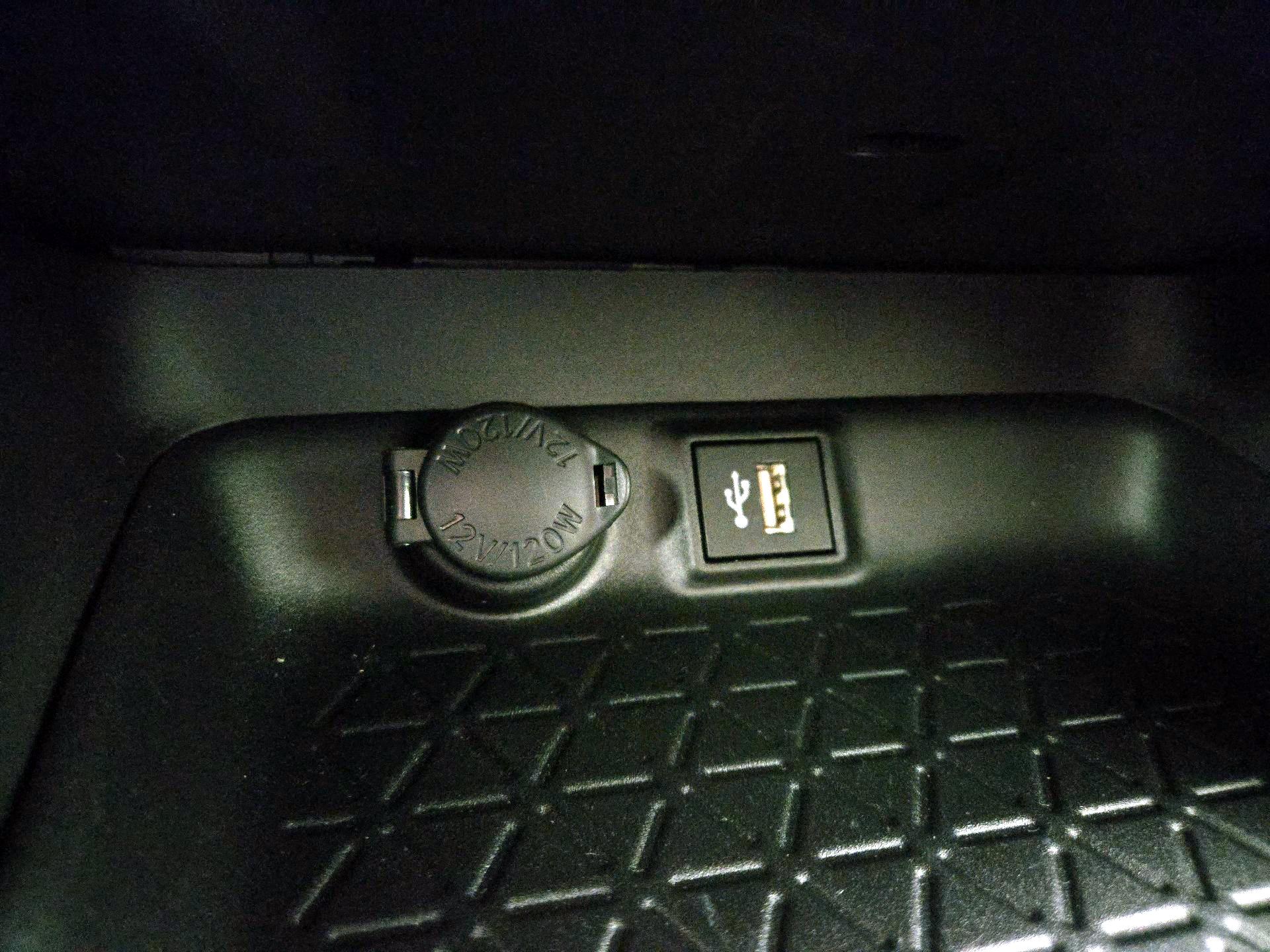 Thumbnail: 2024 Toyota RAV4 - 18