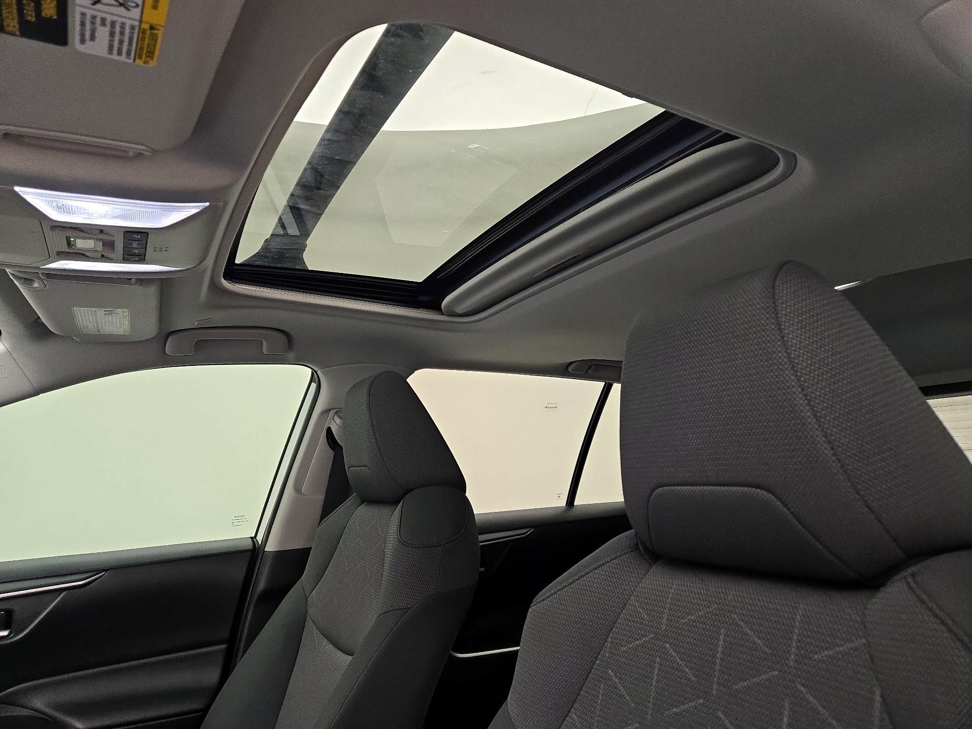 Thumbnail: 2024 Toyota RAV4 - 19