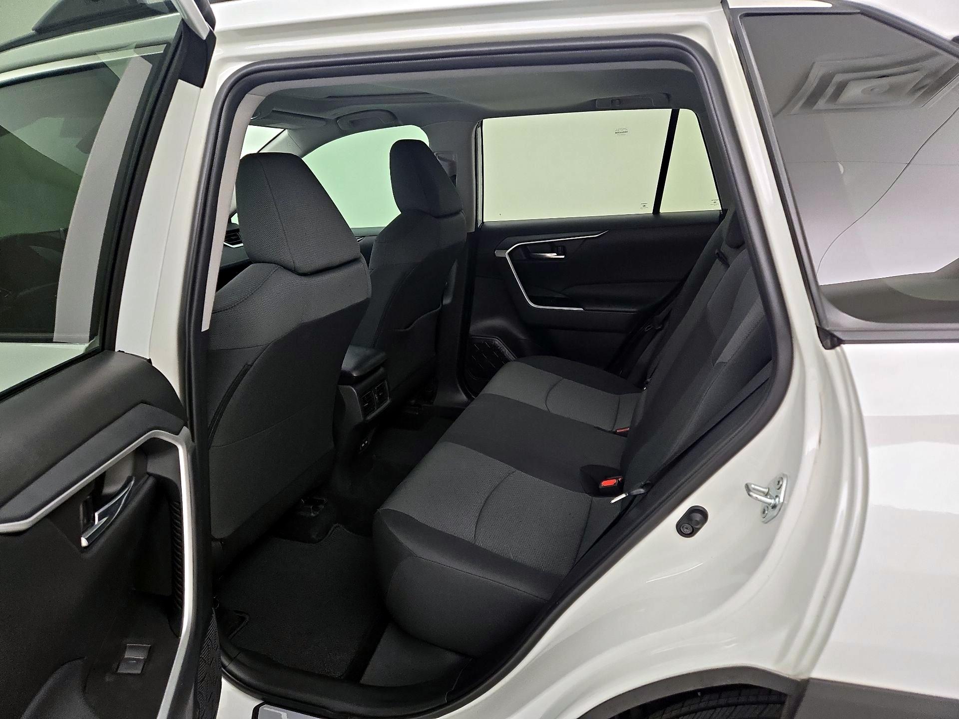 Thumbnail: 2024 Toyota RAV4 - 20