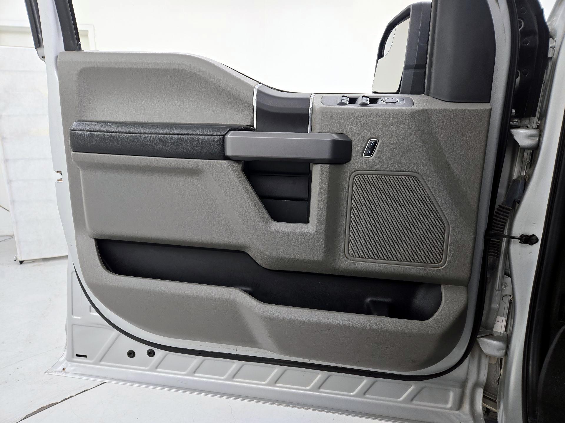 Thumbnail: 2019 Ford F-150 - 12