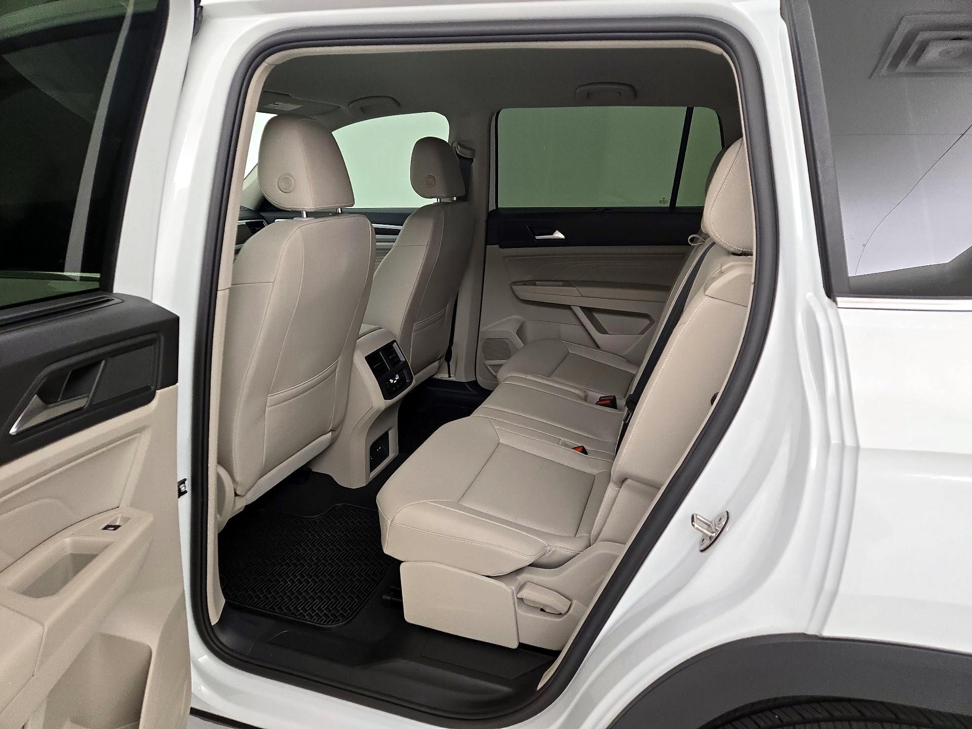 Thumbnail: 2022 Volkswagen Atlas - 19