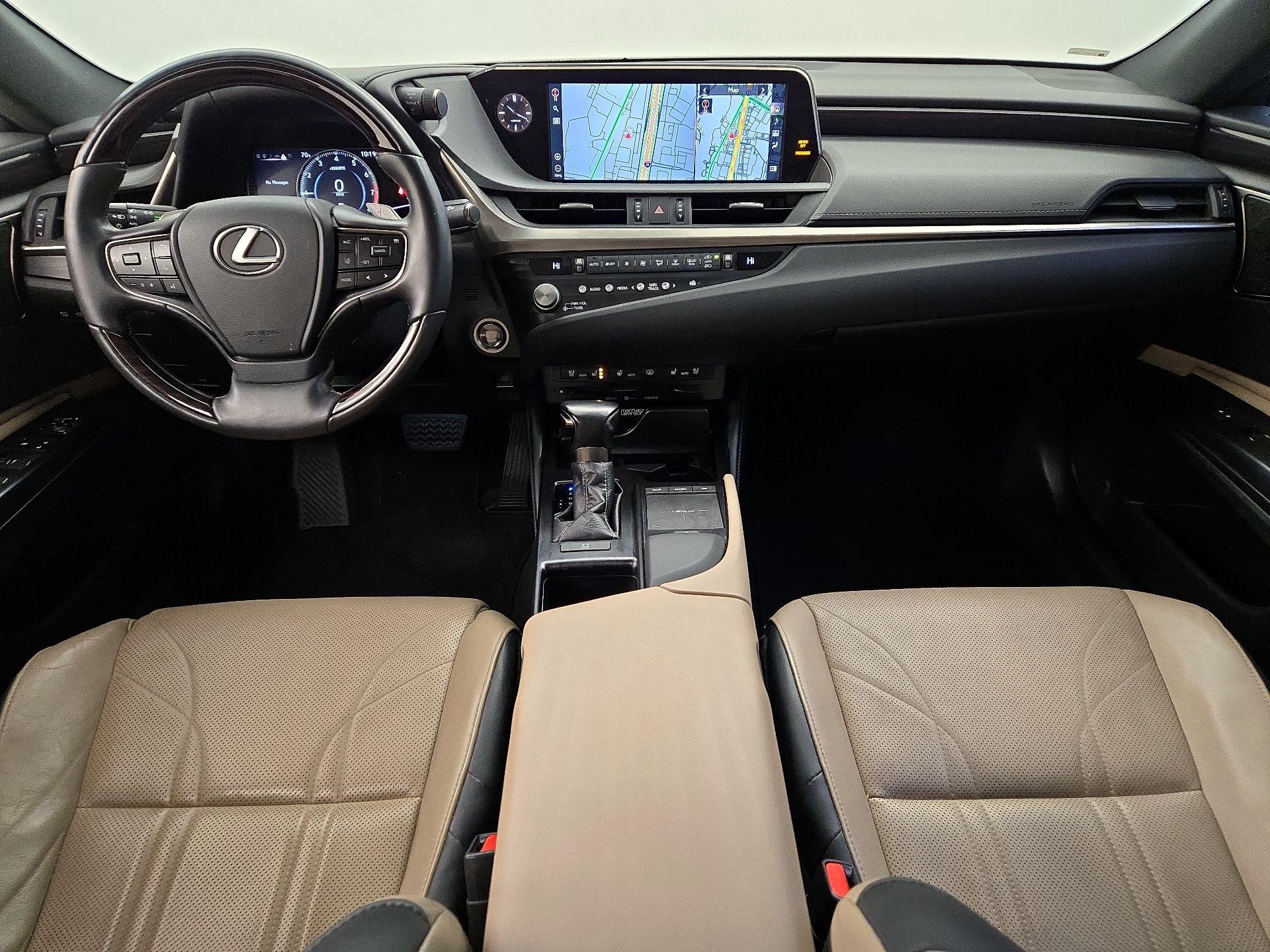 Thumbnail: 2021 Lexus ES - 9