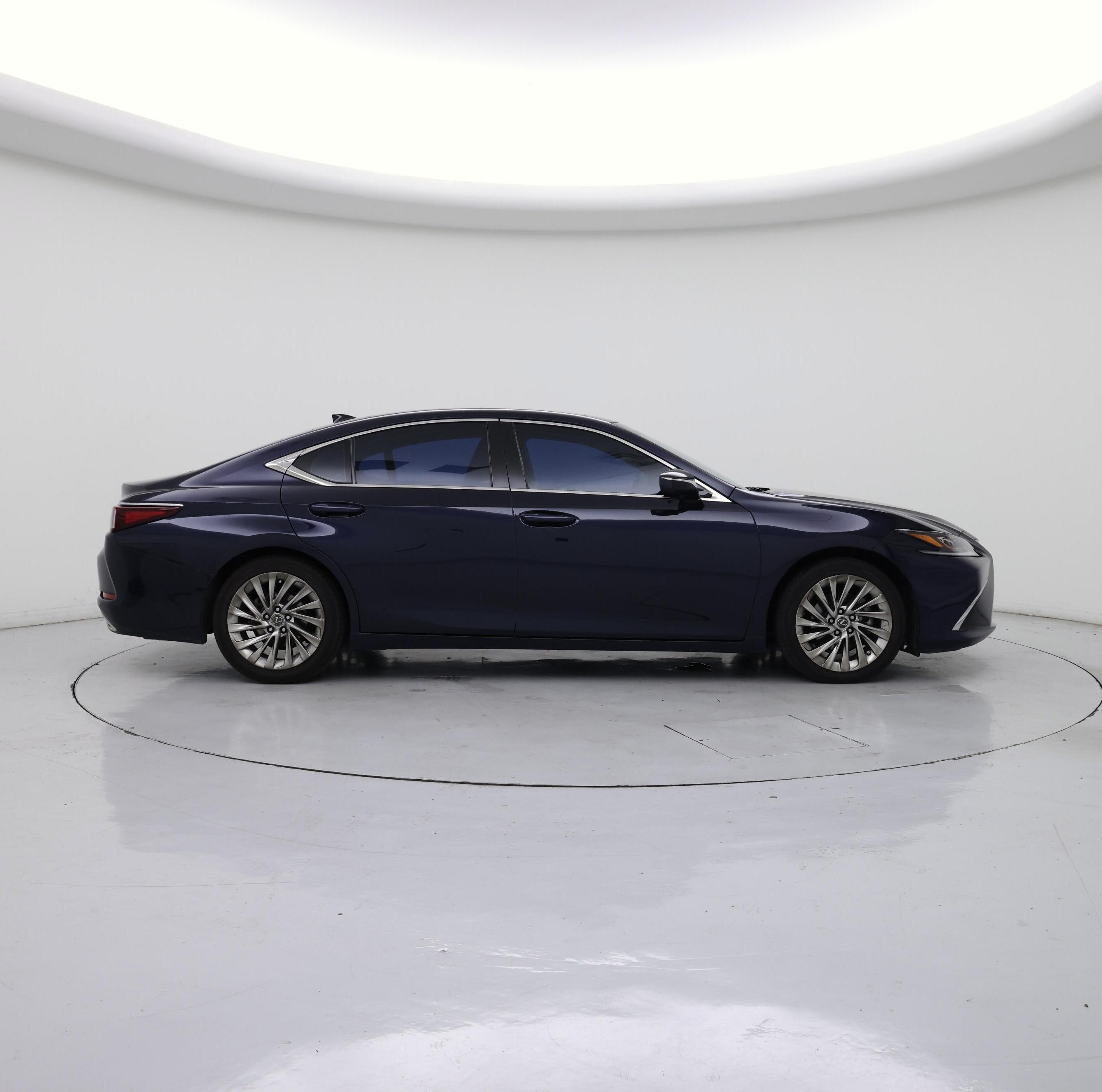 Thumbnail: 2021 Lexus ES - 7