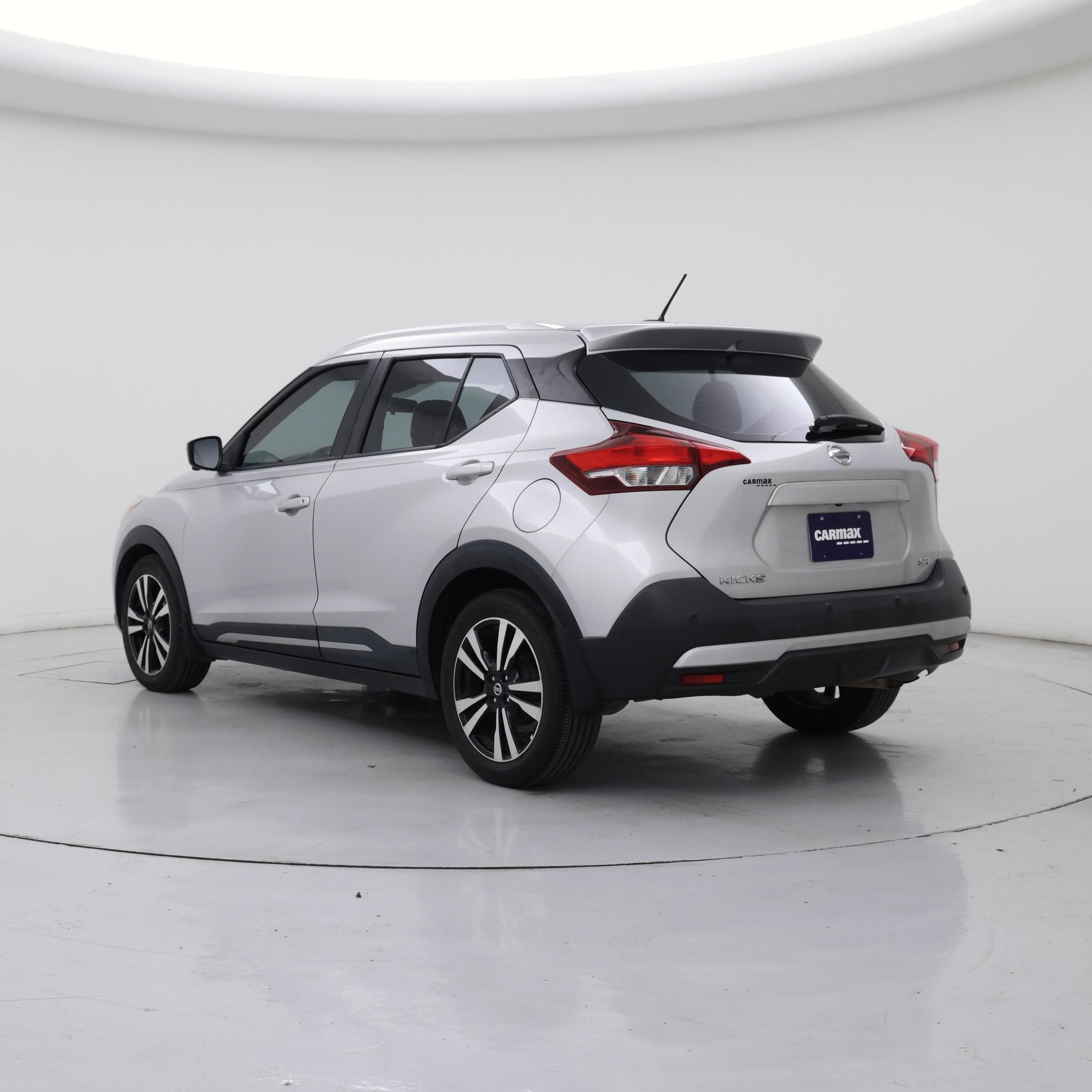 Thumbnail: 2020 Nissan Kicks - 2