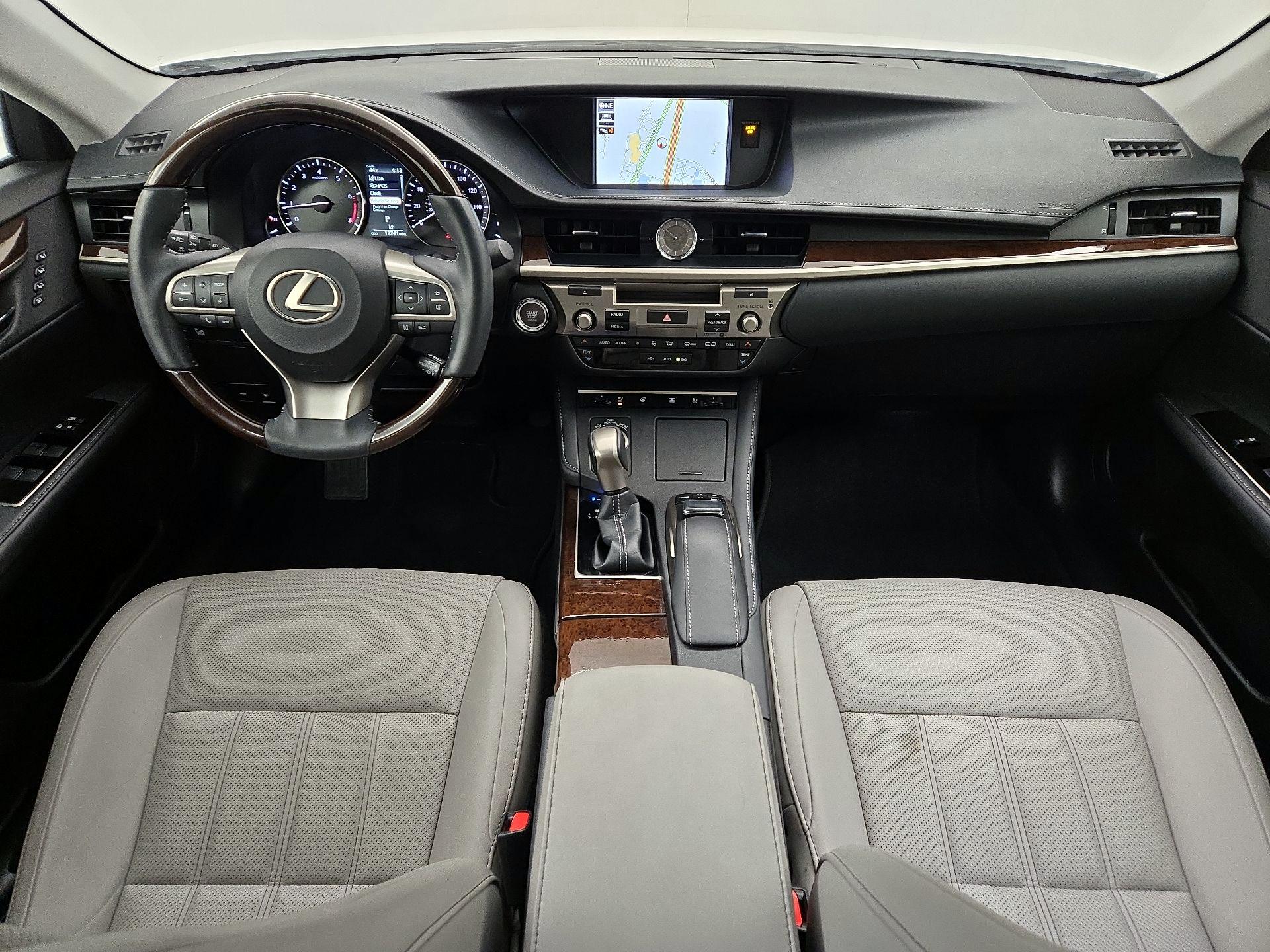 Thumbnail: 2018 Lexus ES - 9