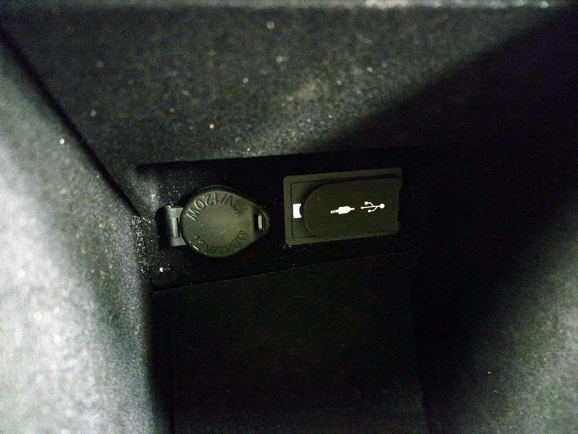 Thumbnail: 2018 Lexus ES - 19