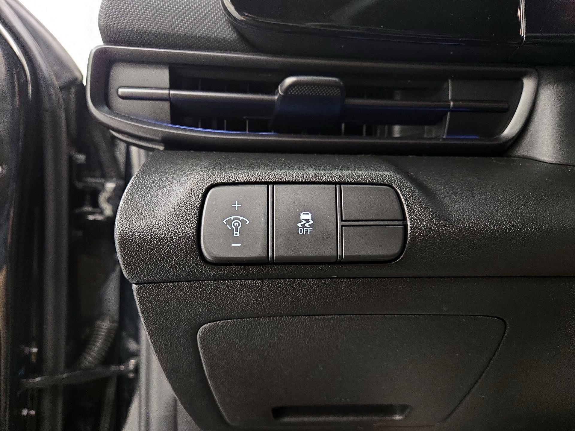 Thumbnail: 2025 Hyundai Elantra - 13