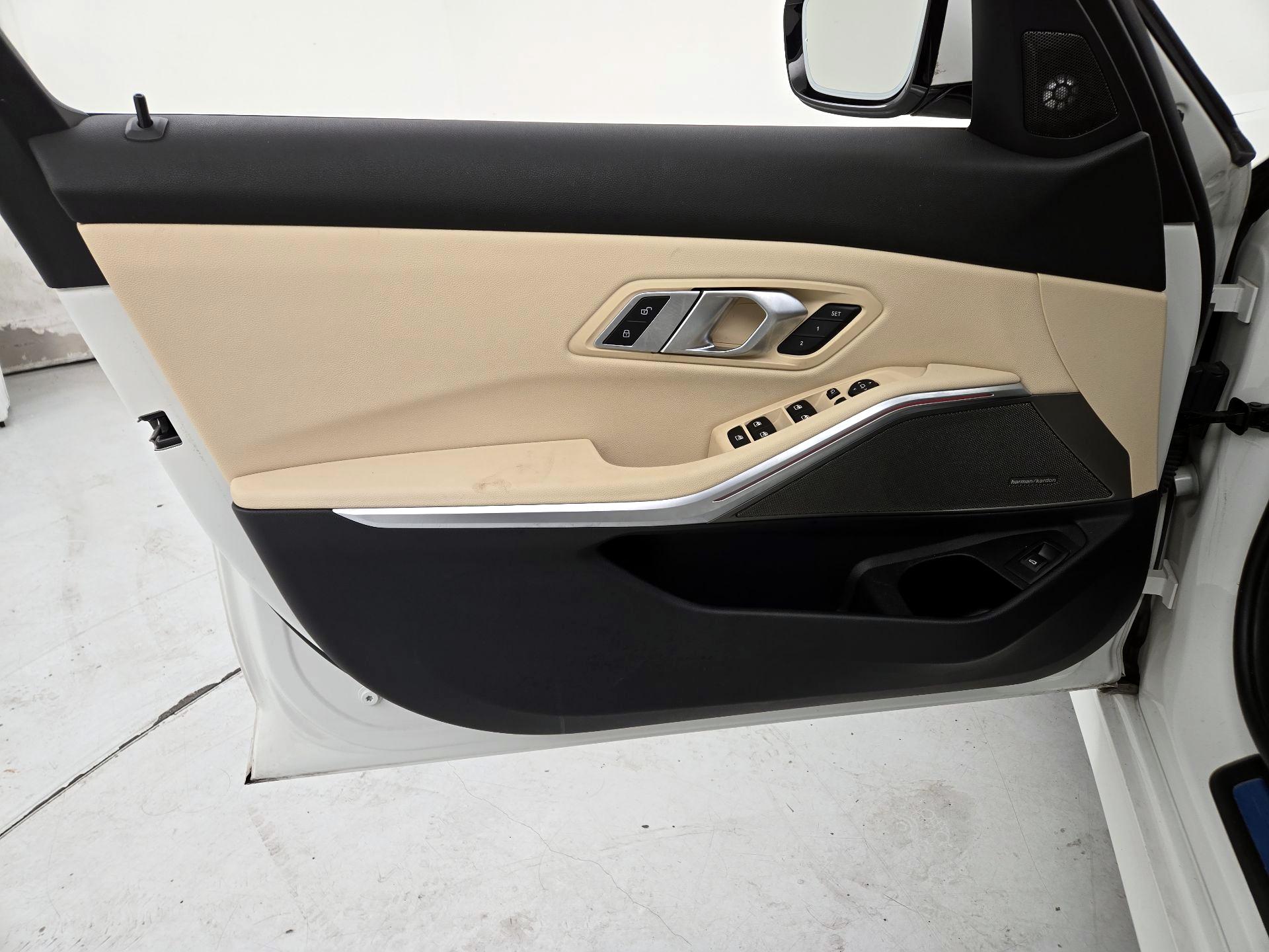 Thumbnail: 2021 BMW 3 Series - 12