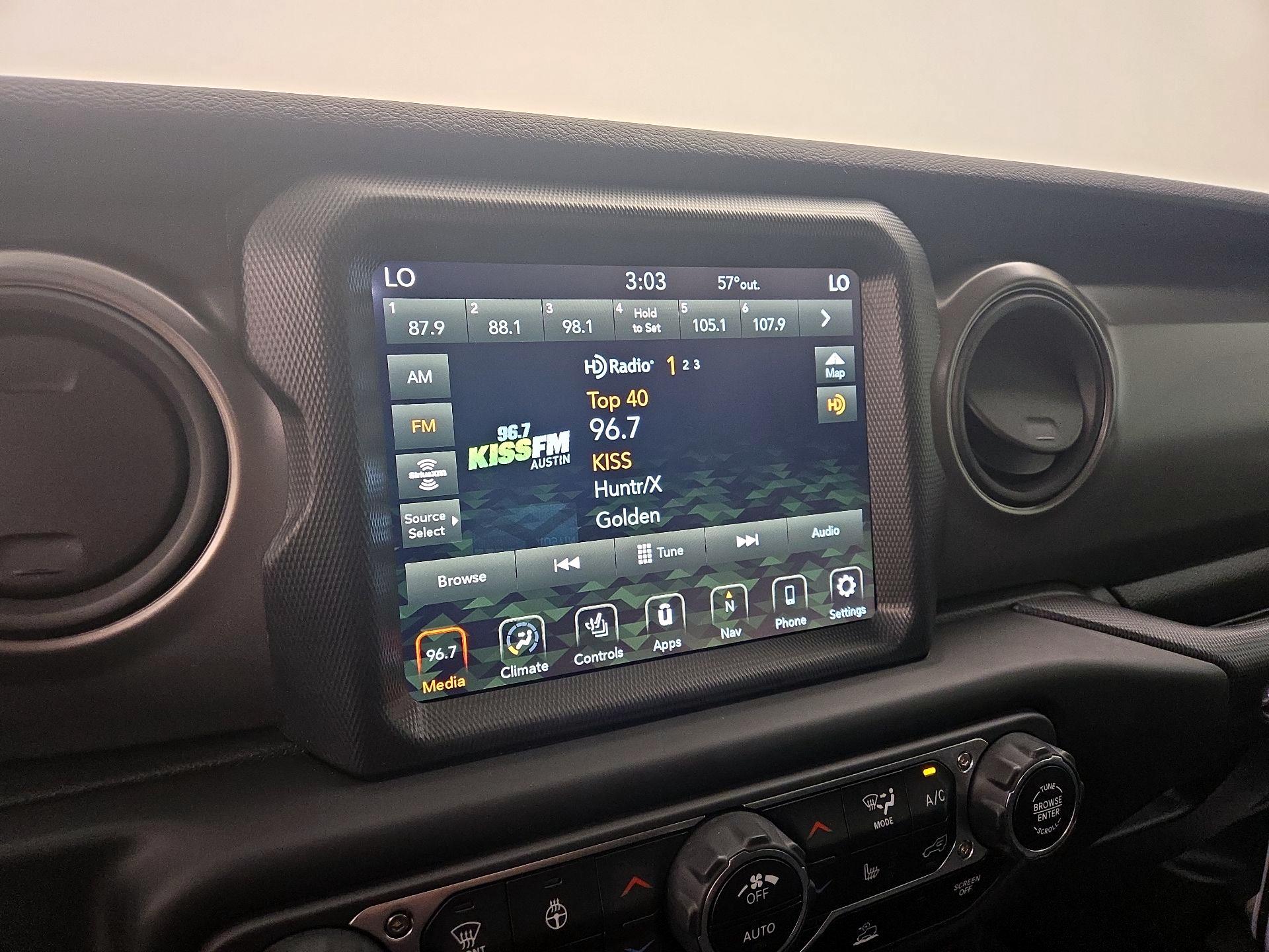 Thumbnail: 2023 Jeep Gladiator - 16