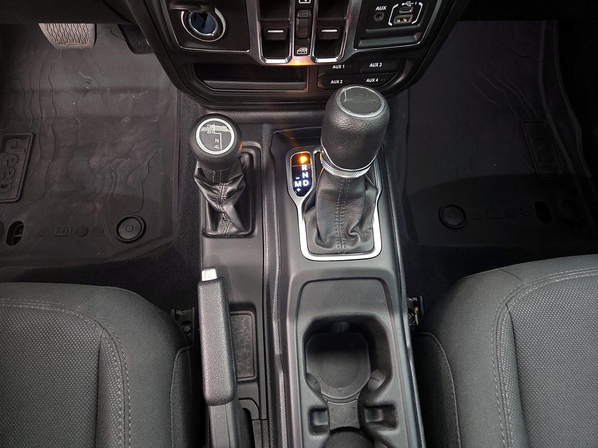 Thumbnail: 2023 Jeep Gladiator - 18