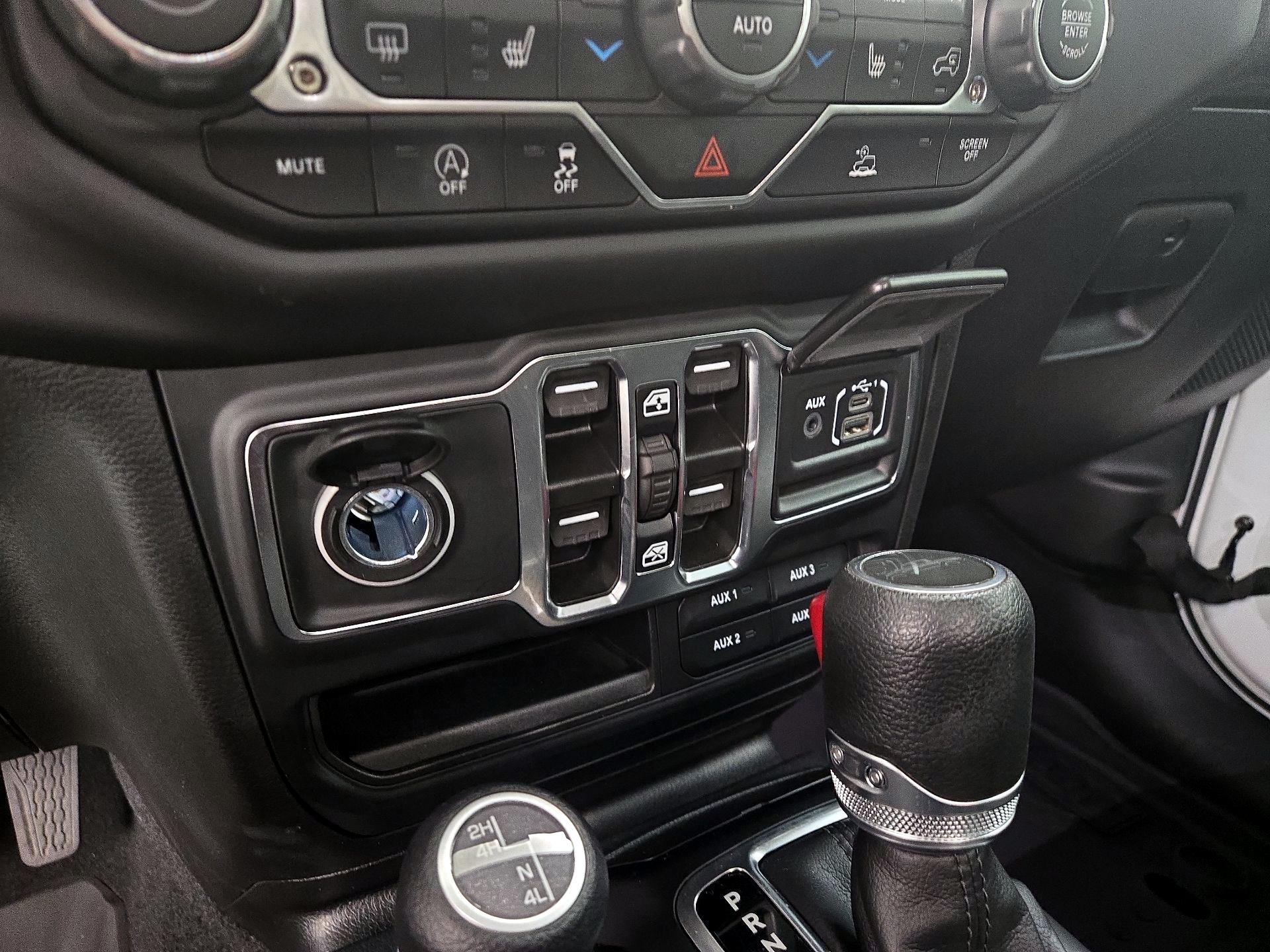 Thumbnail: 2023 Jeep Gladiator - 19