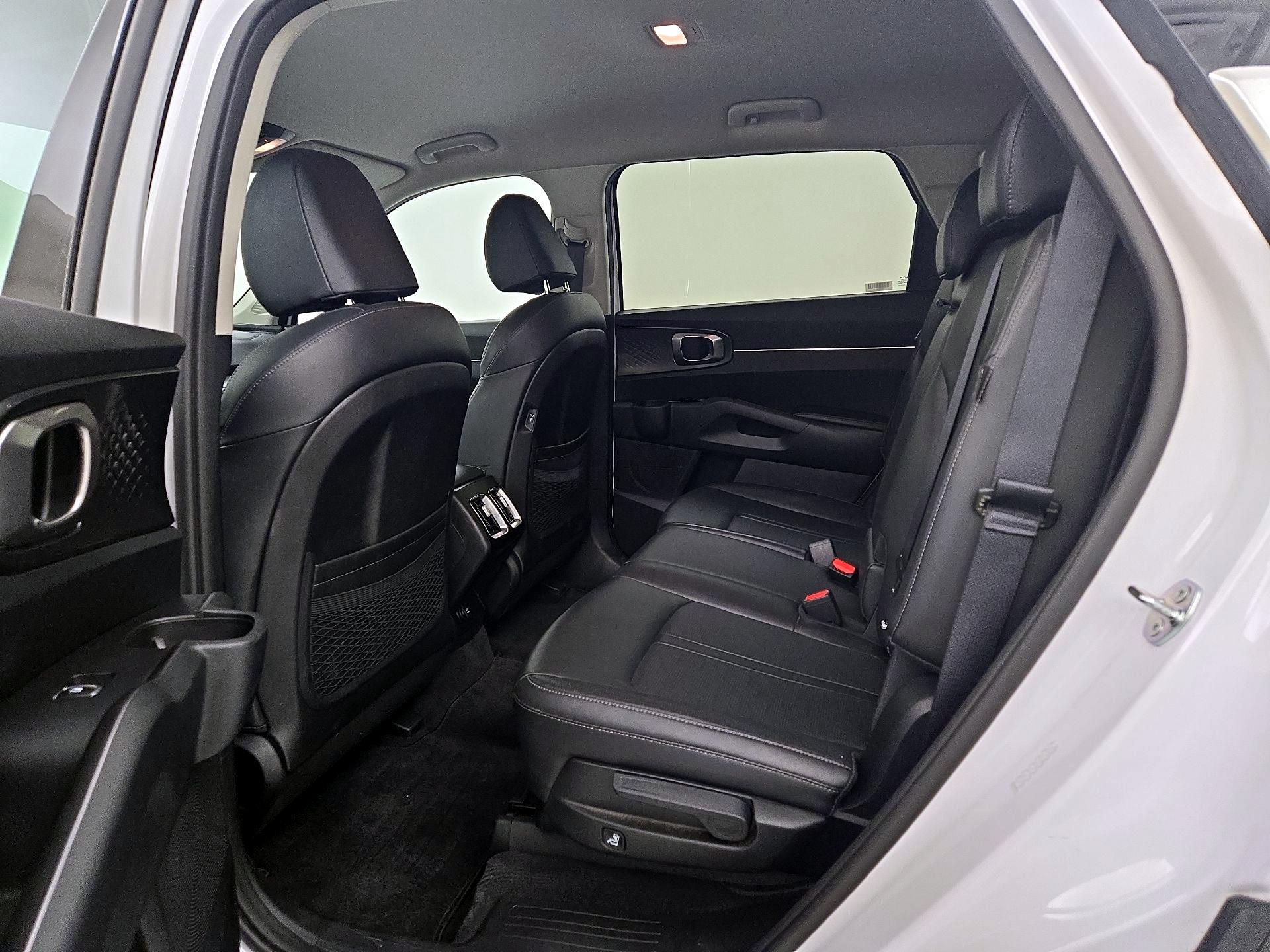 Thumbnail: 2024 Kia Sorento - 20