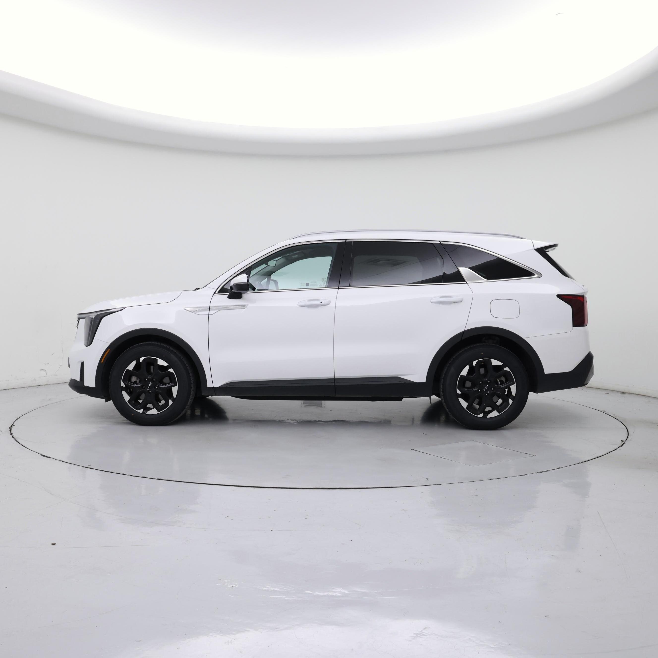 Thumbnail: 2024 Kia Sorento - 3