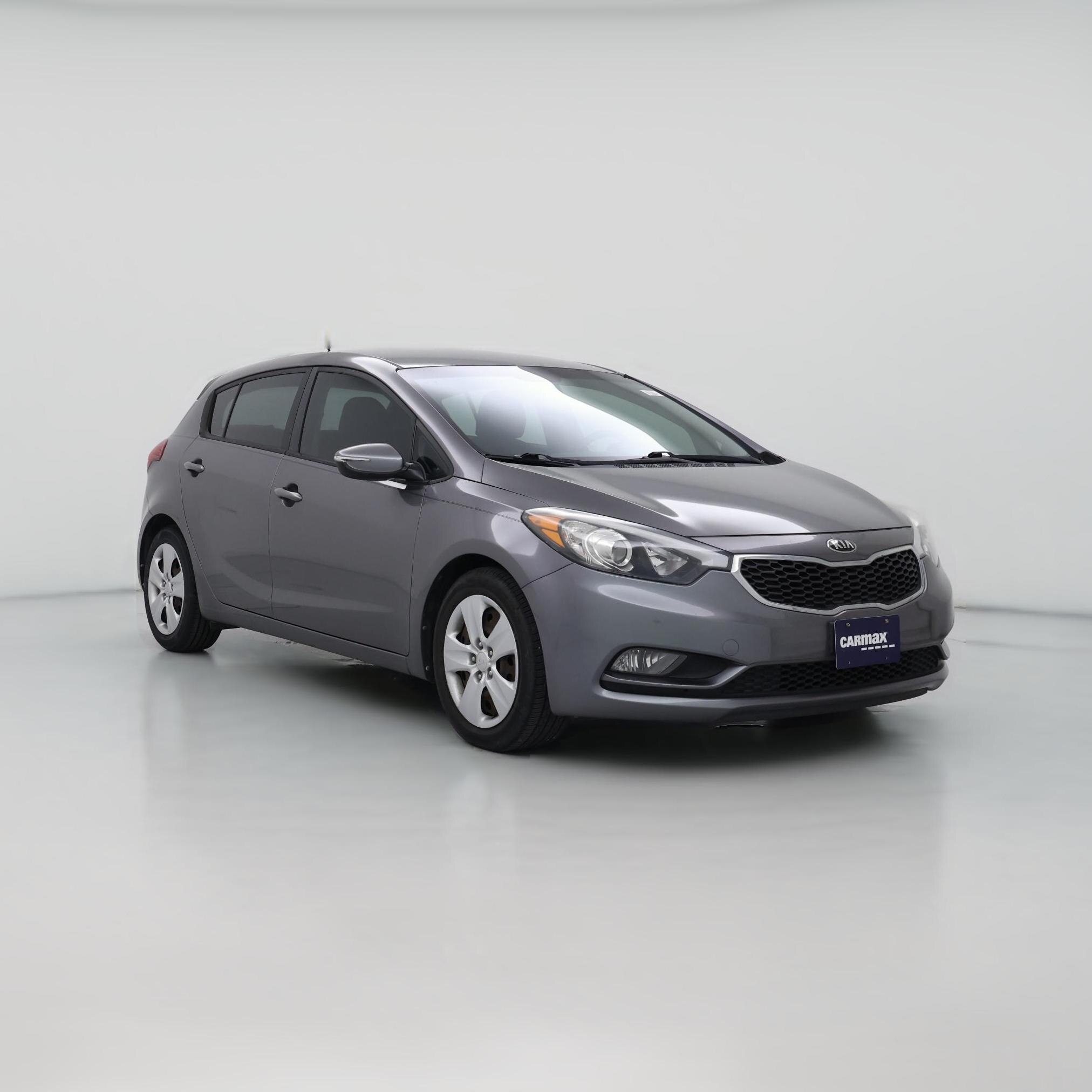 Thumbnail: 2016 Kia Forte - 1