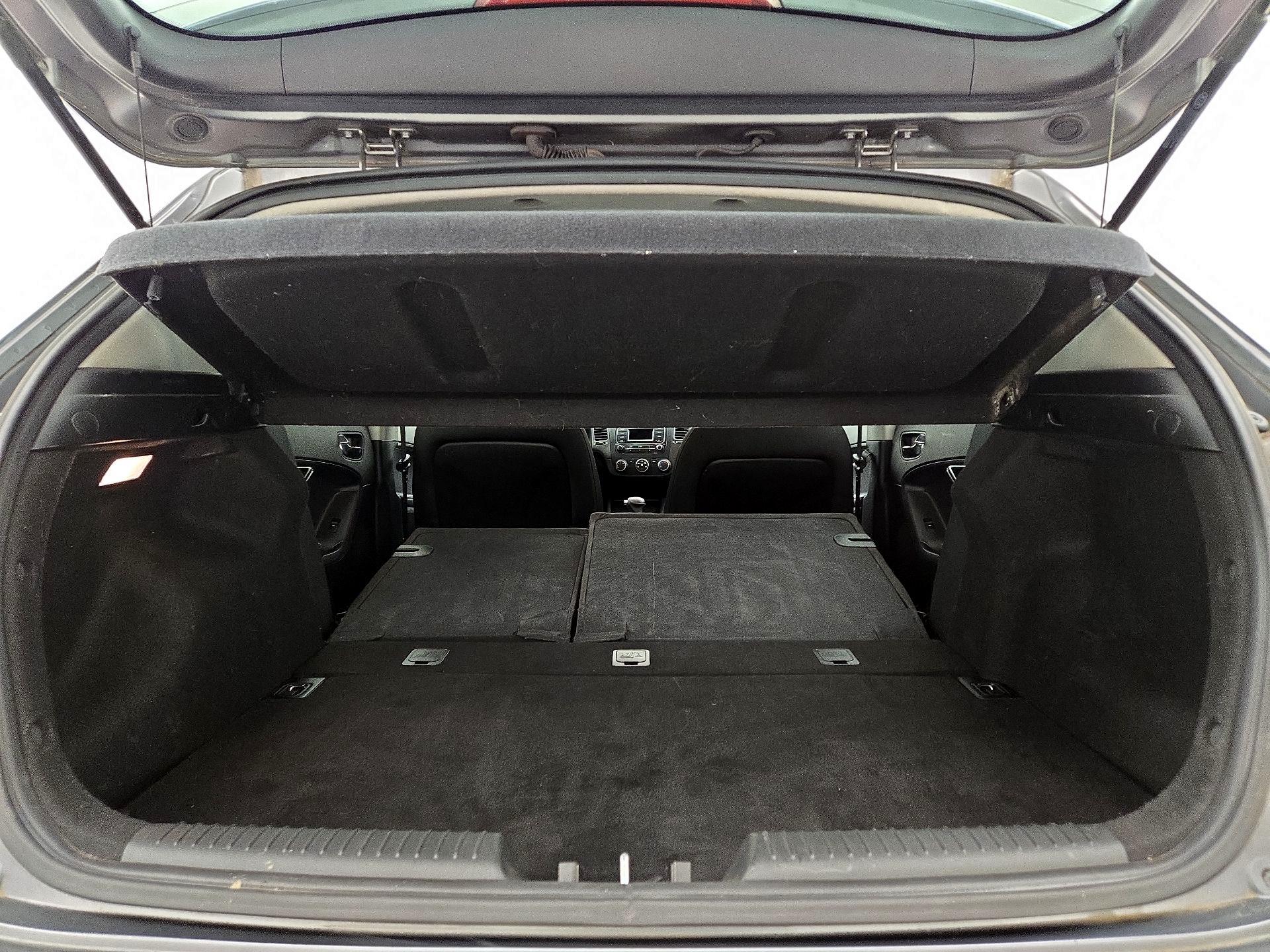 Thumbnail: 2016 Kia Forte - 20