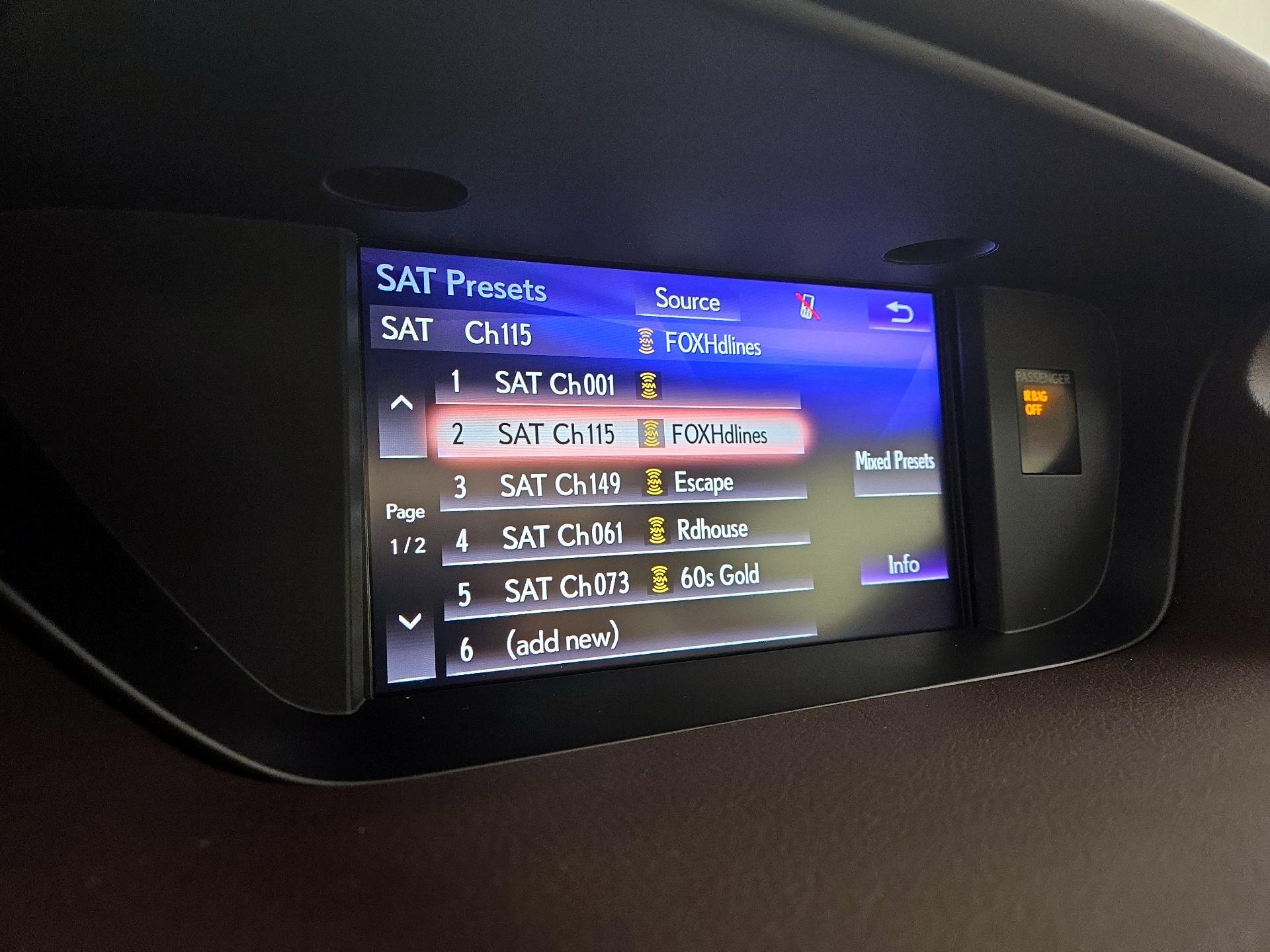 Thumbnail: 2017 Lexus ES - 16