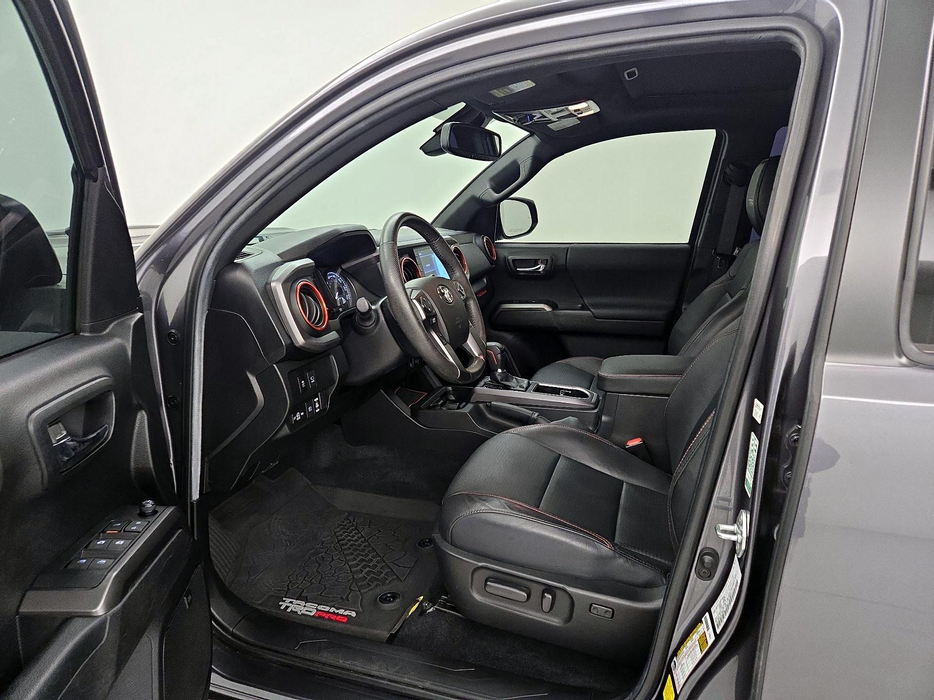 Thumbnail: 2022 Toyota Tacoma - 11