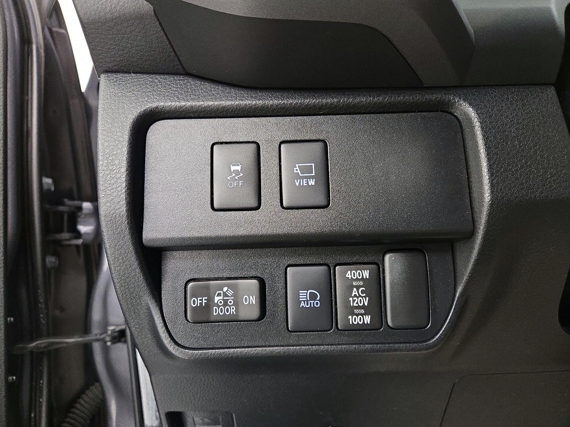 Thumbnail: 2022 Toyota Tacoma - 13