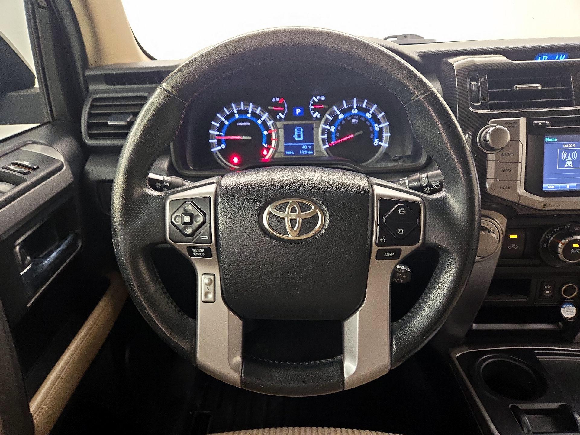 Thumbnail: 2015 Toyota 4Runner - 10