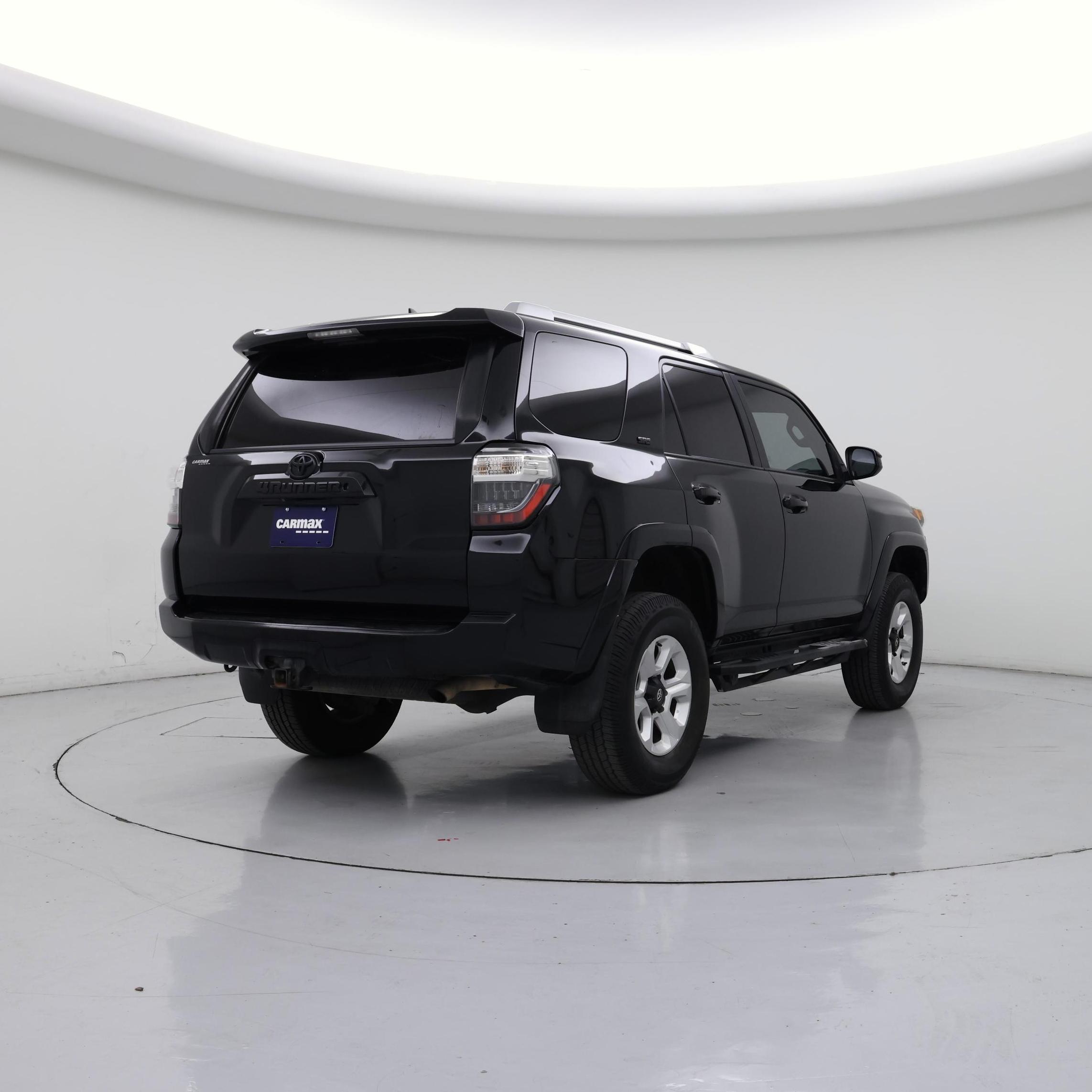 Thumbnail: 2015 Toyota 4Runner - 8