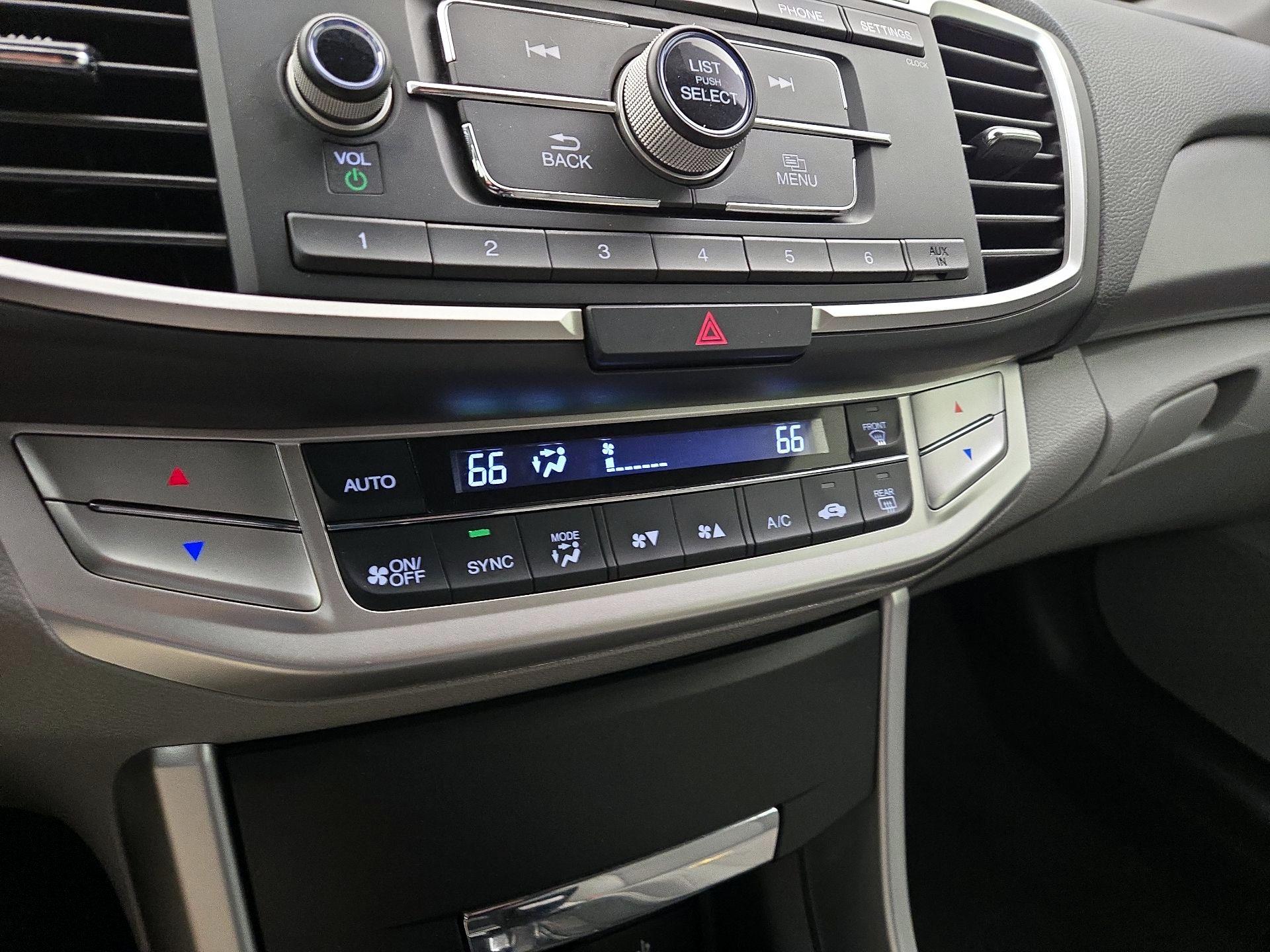 Thumbnail: 2015 Honda Accord - 16