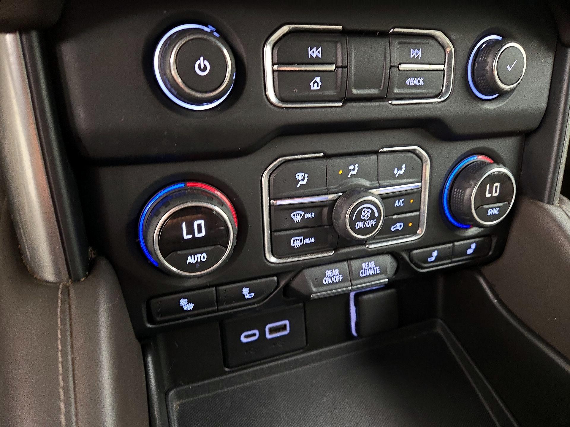 Thumbnail: 2021 Chevrolet Tahoe - 16