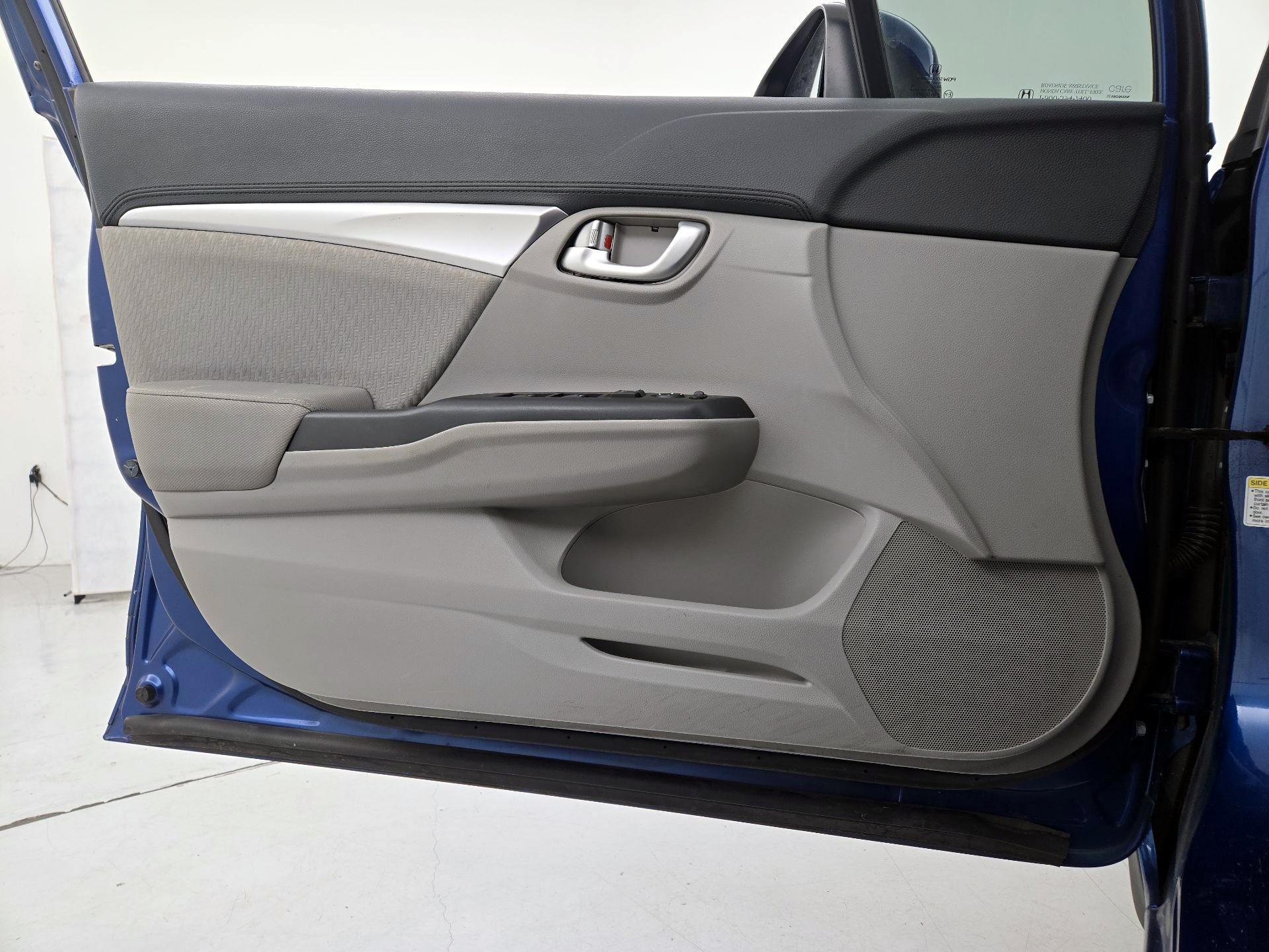 Thumbnail: 2015 Honda Civic - 12