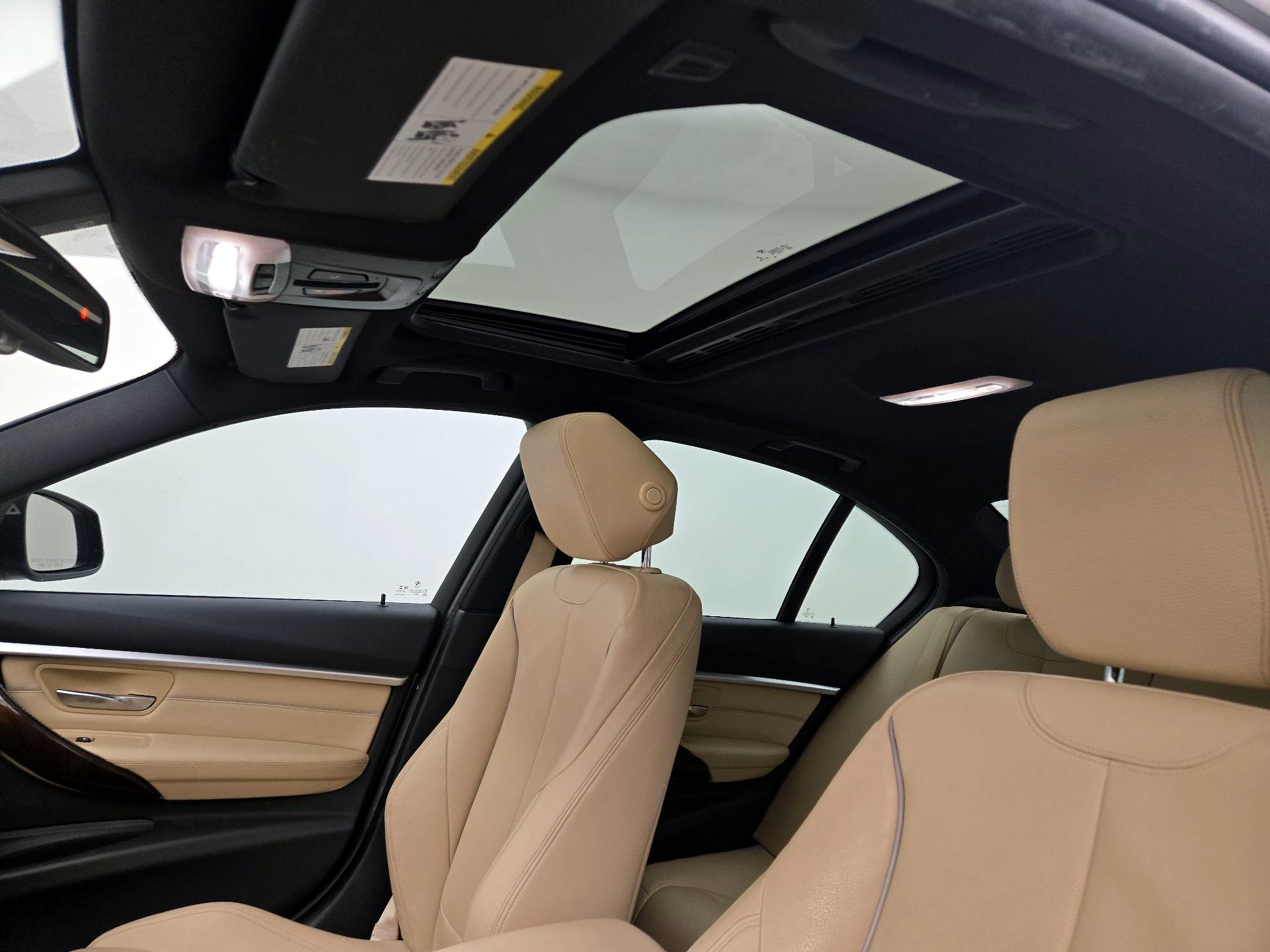 Thumbnail: 2018 BMW 3 Series - 19