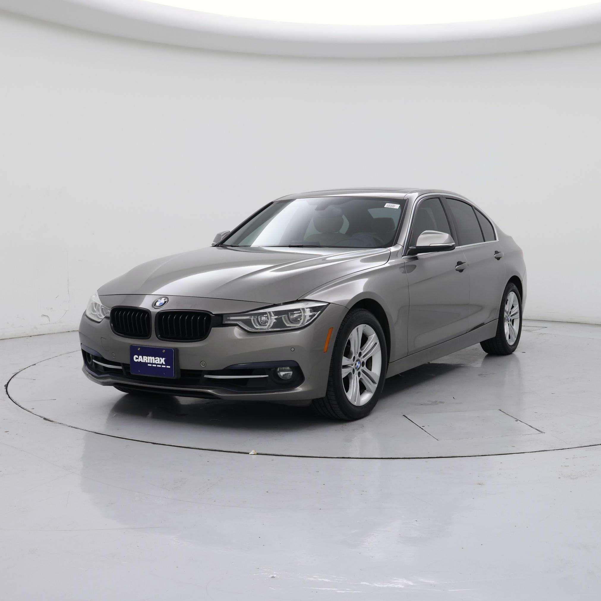 Thumbnail: 2018 BMW 3 Series - 4