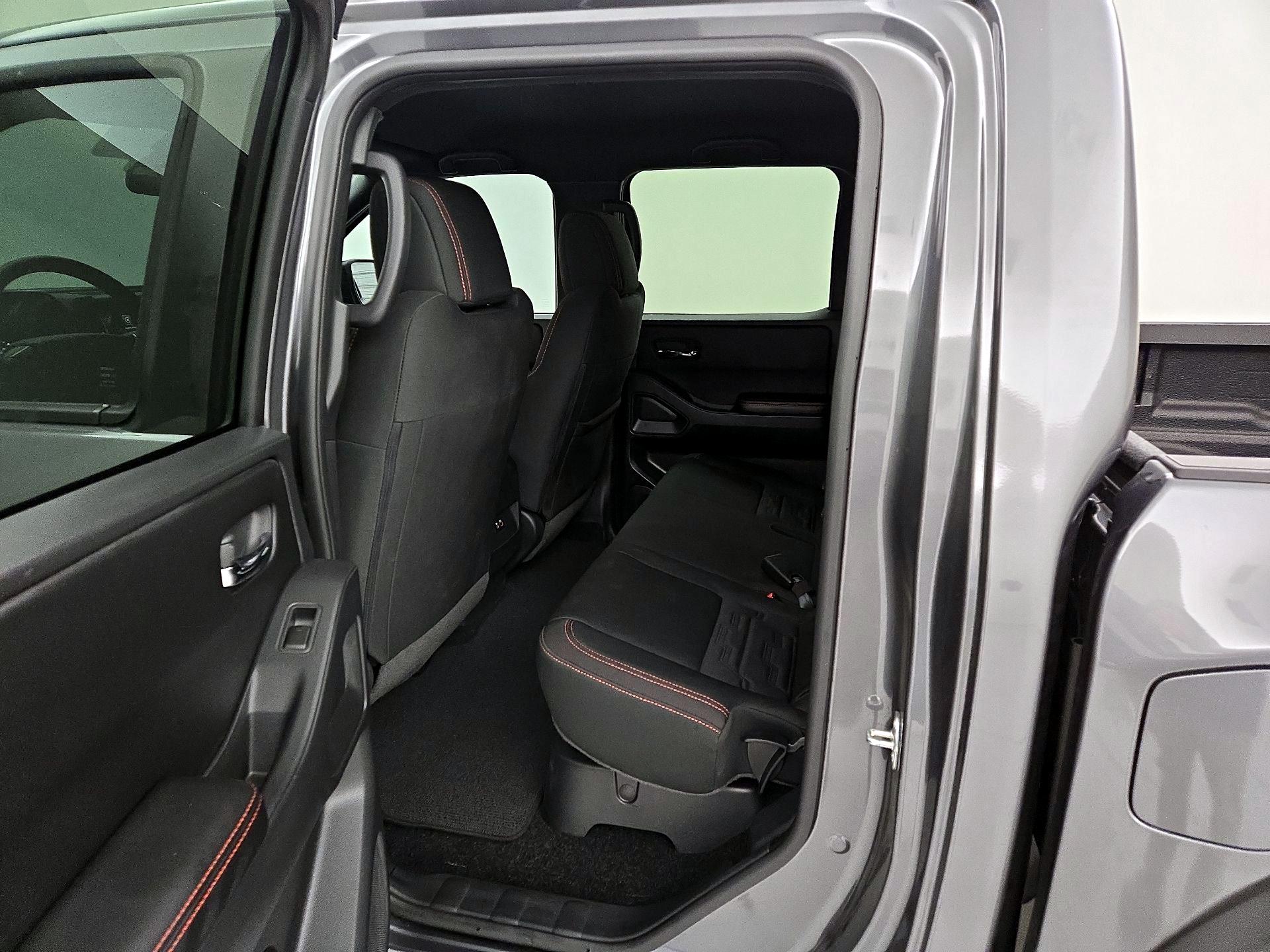 Thumbnail: 2025 Nissan Frontier - 19