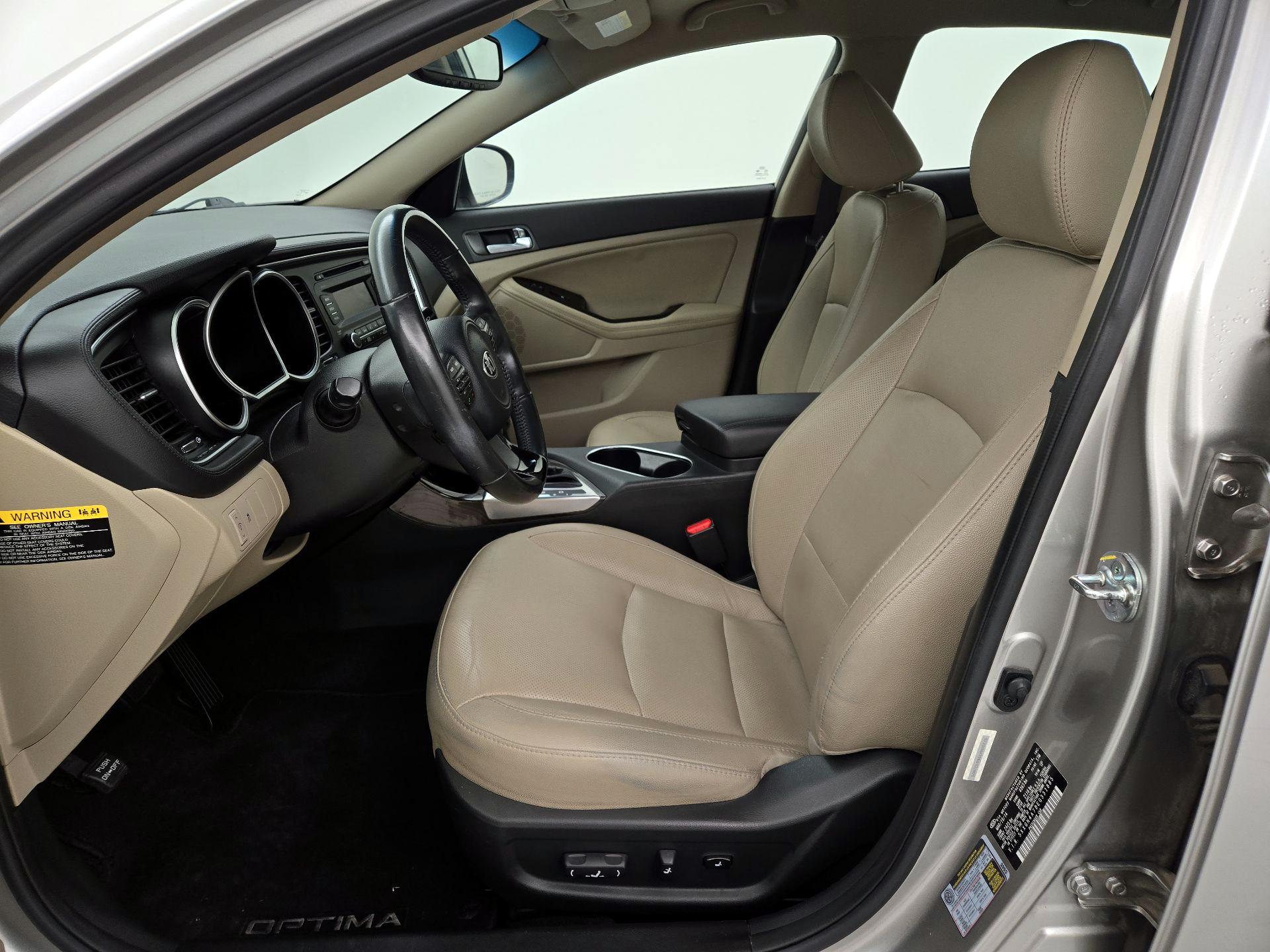 Thumbnail: 2014 Kia Optima - 11