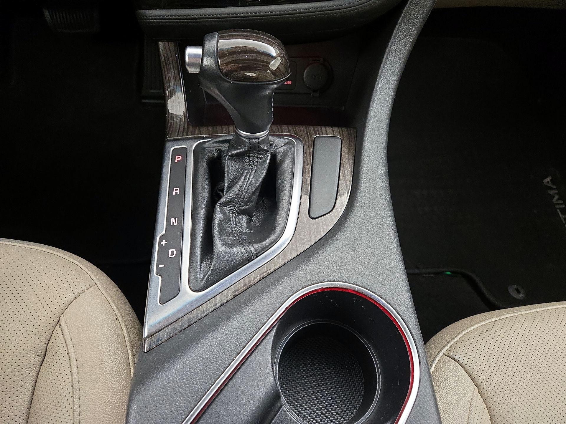 Thumbnail: 2014 Kia Optima - 16