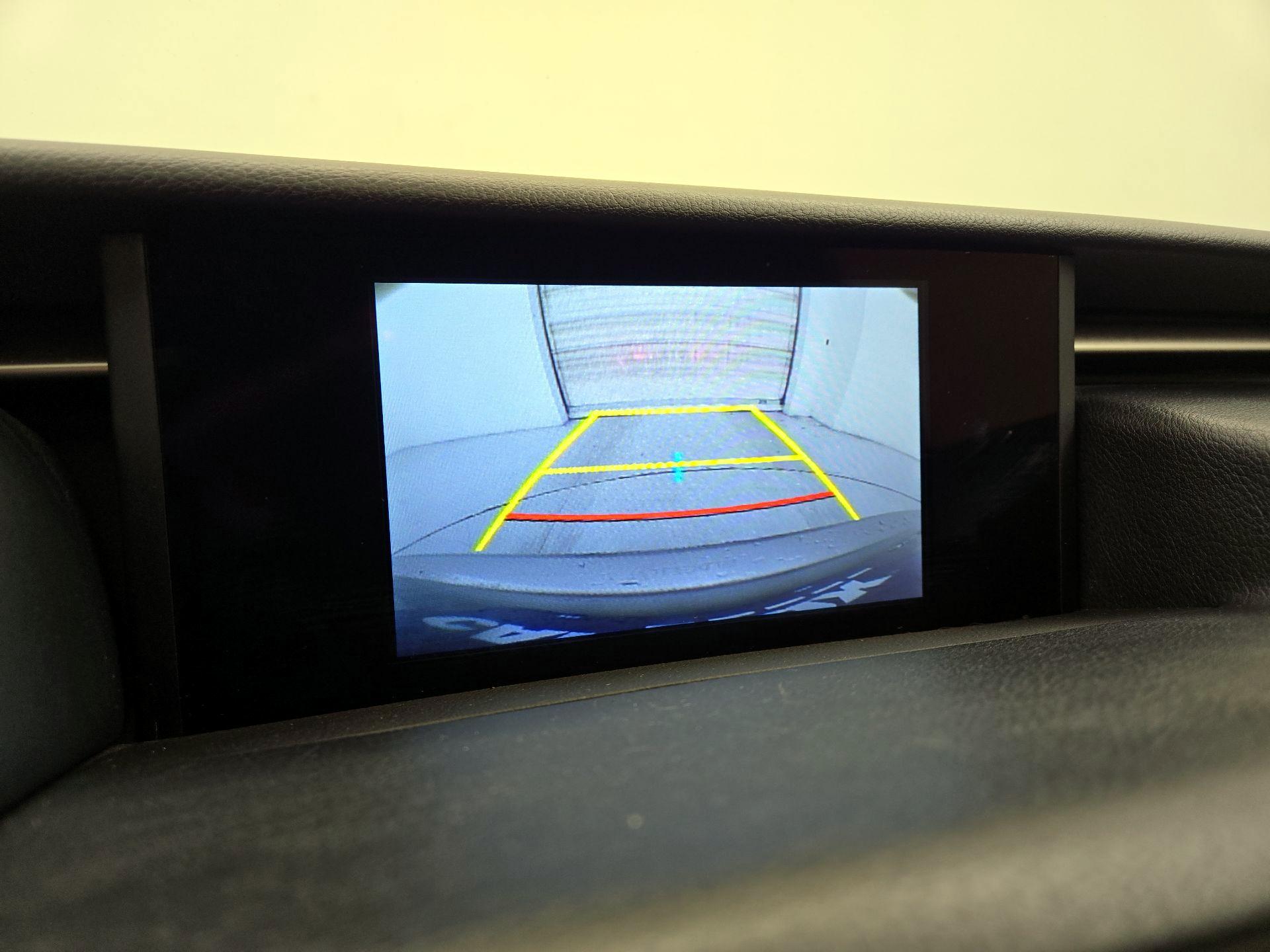 Thumbnail: 2016 Lexus IS - 14