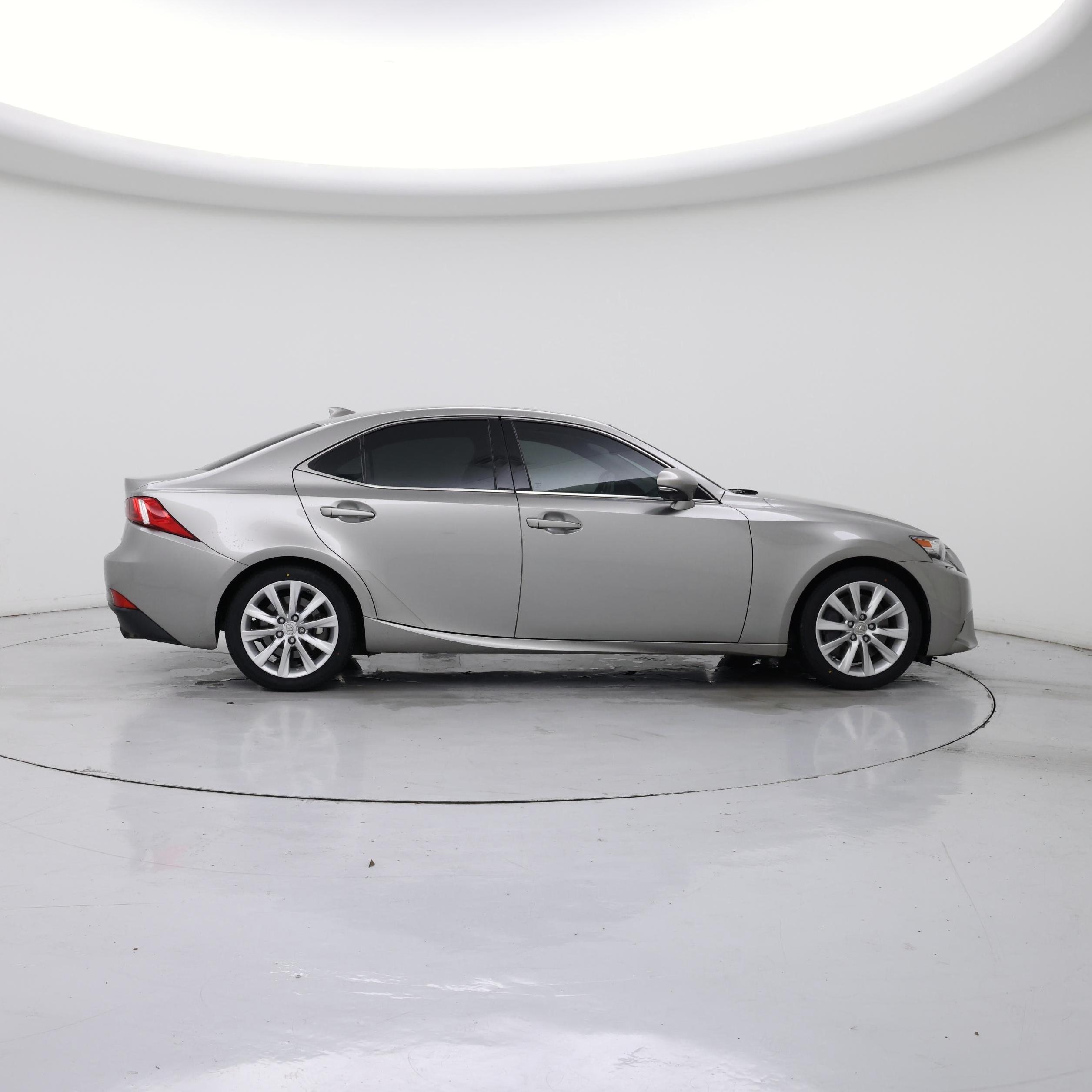 Thumbnail: 2016 Lexus IS - 7