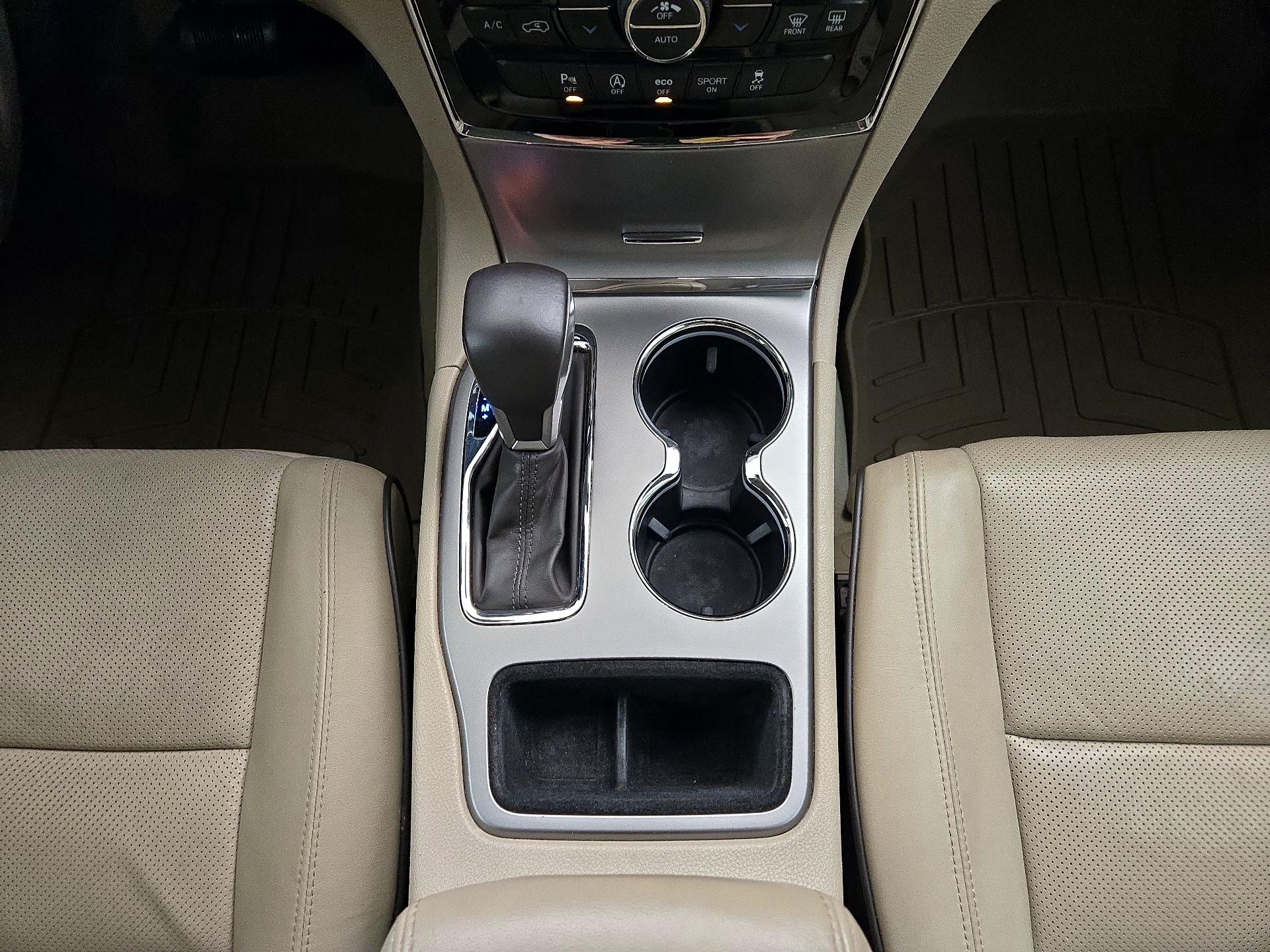 Thumbnail: 2019 Jeep Grand Cherokee - 18