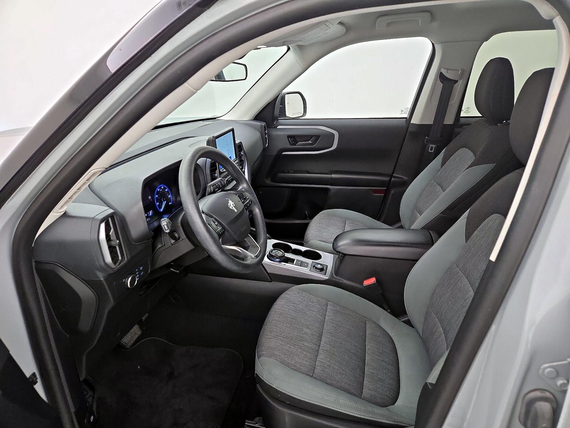 Thumbnail: 2022 Ford Bronco Sport - 11