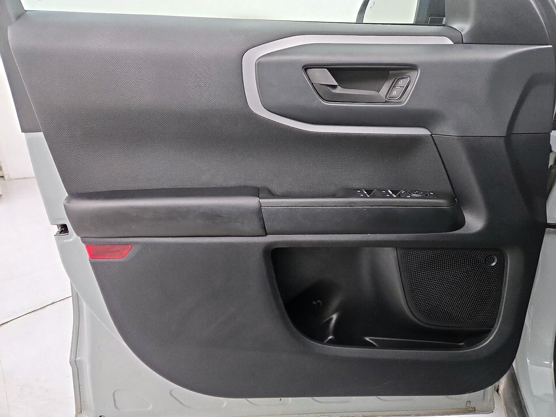 Thumbnail: 2022 Ford Bronco Sport - 12