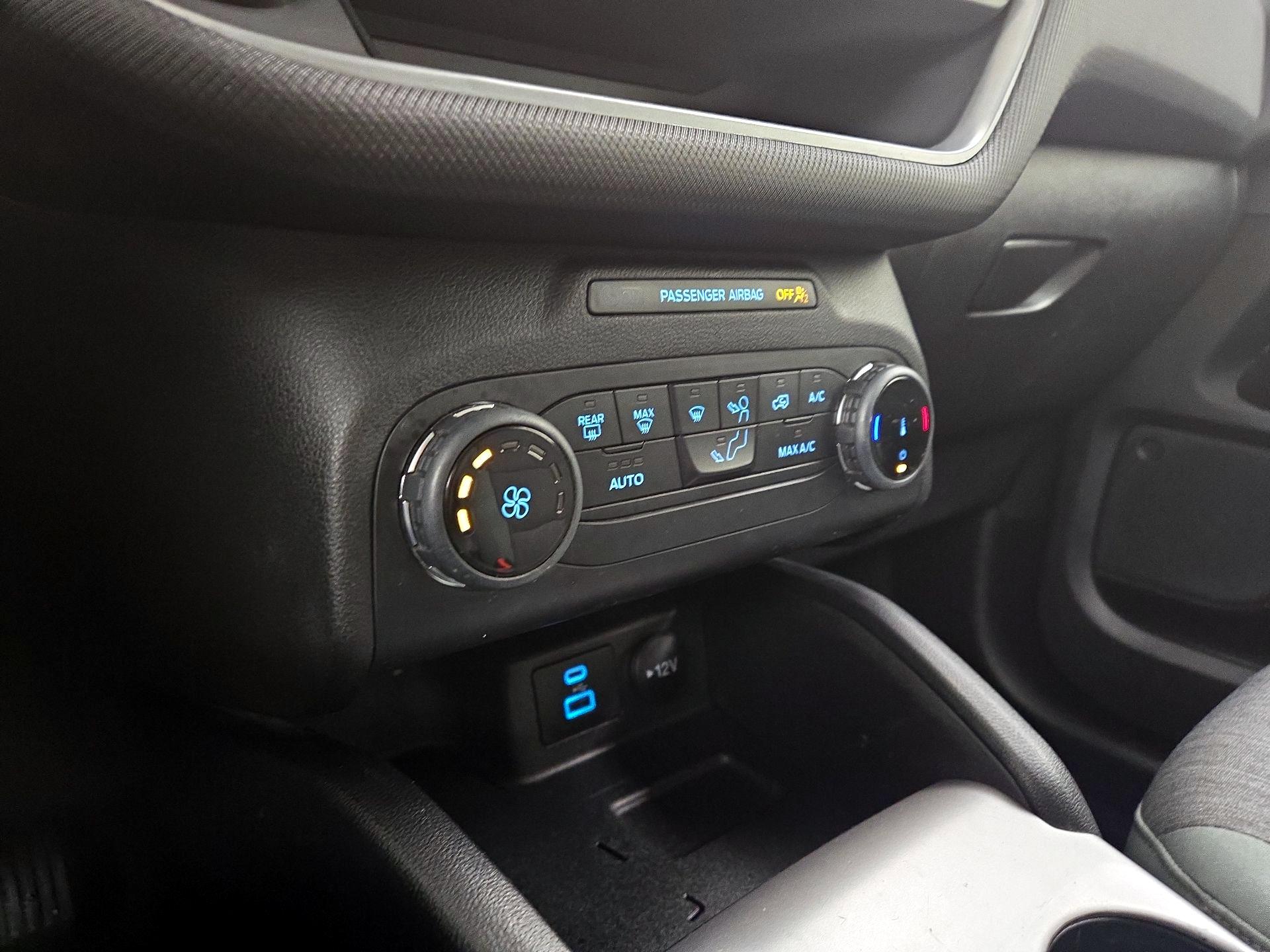 Thumbnail: 2022 Ford Bronco Sport - 16