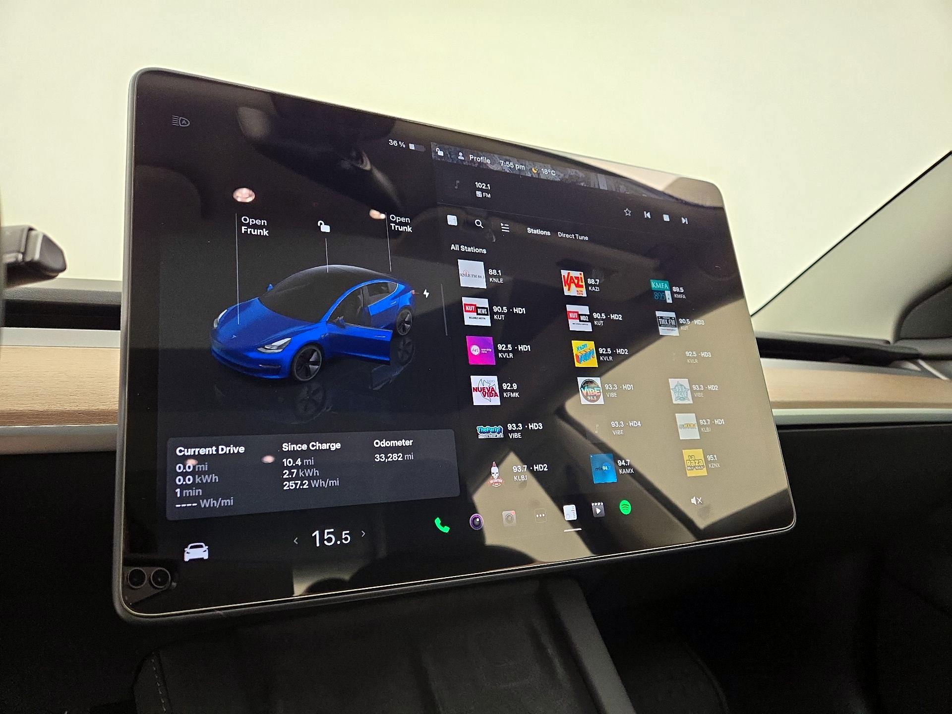 Thumbnail: 2023 Tesla Model 3 - 15