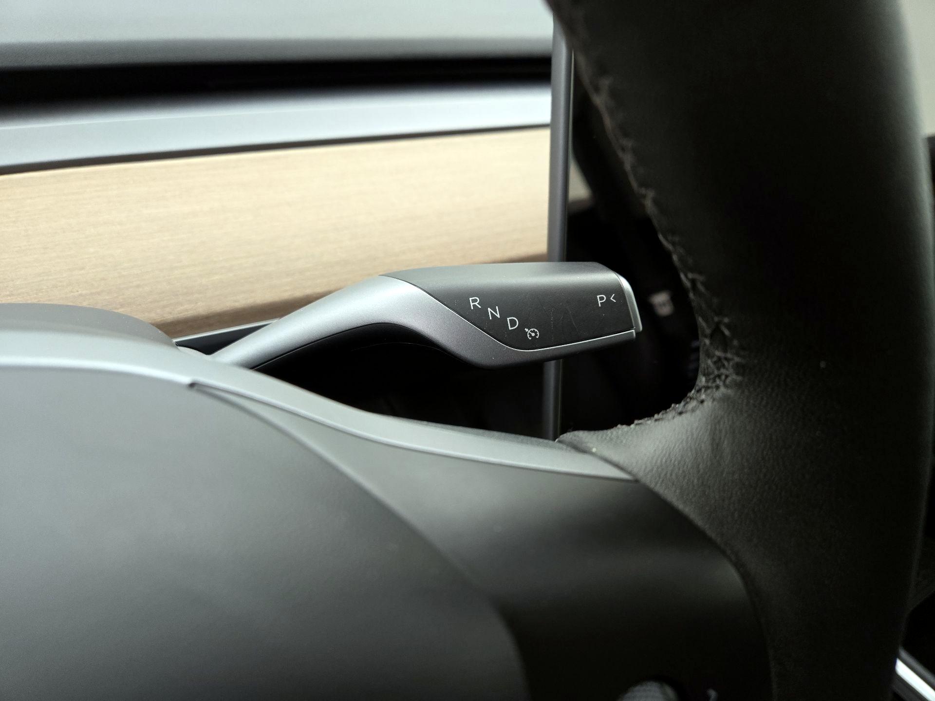 Thumbnail: 2023 Tesla Model 3 - 17